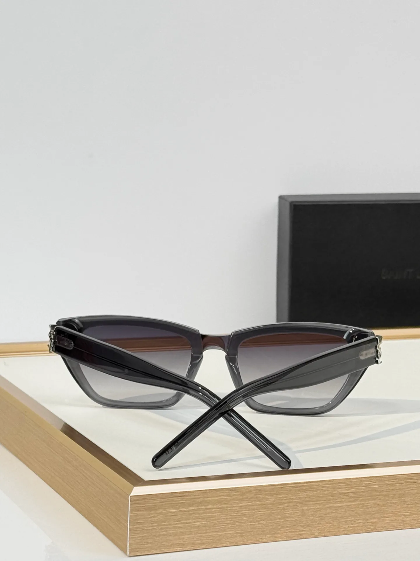 Glasses SAINT LAURENT 17920532