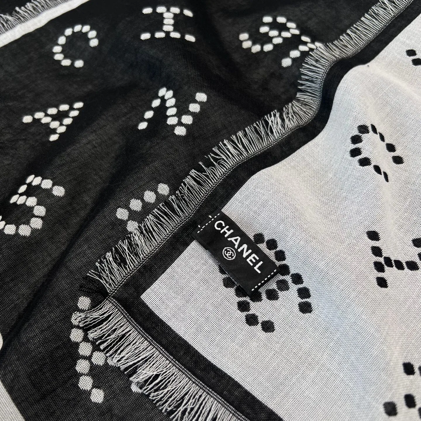 Scarves CHANEL 17913690
