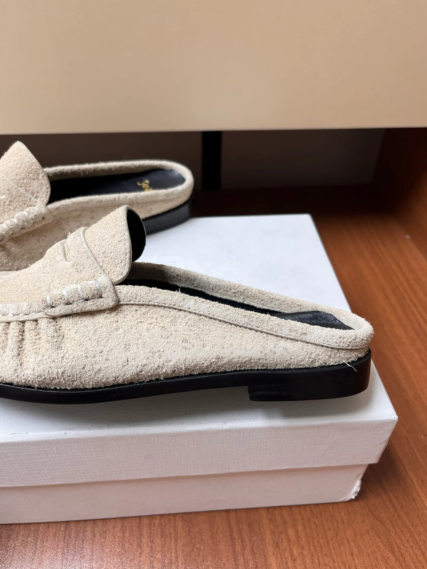 Women's Loafers And Moccasins SAINT LAURENT 18037885