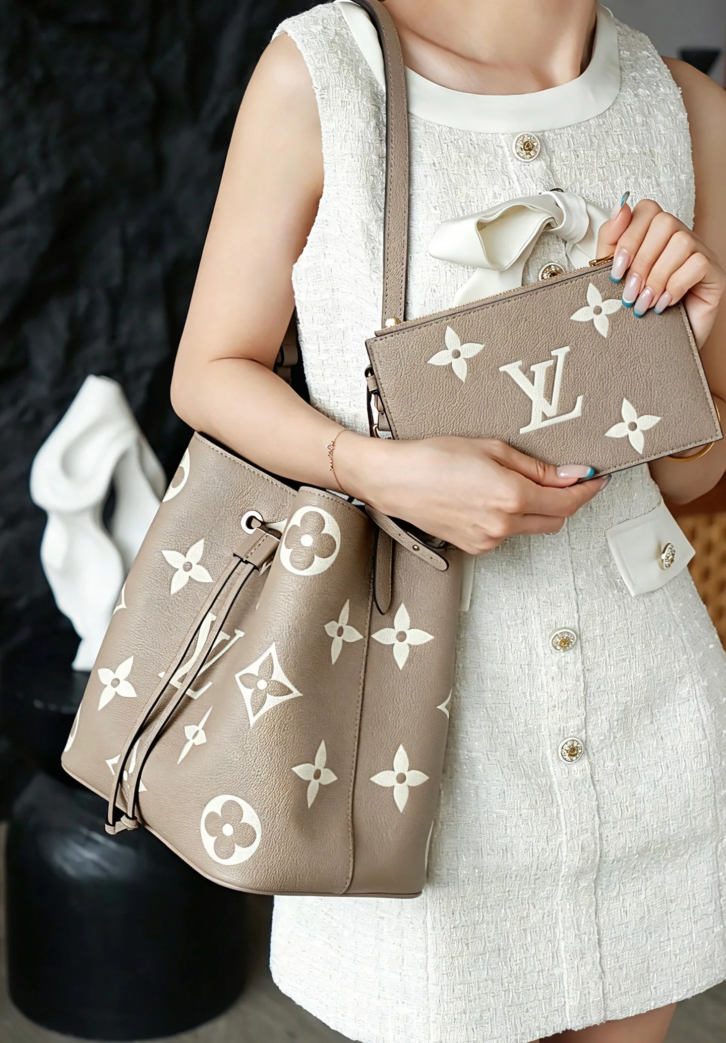Women's Classic Handbags LOUIS VUITTON 17743303