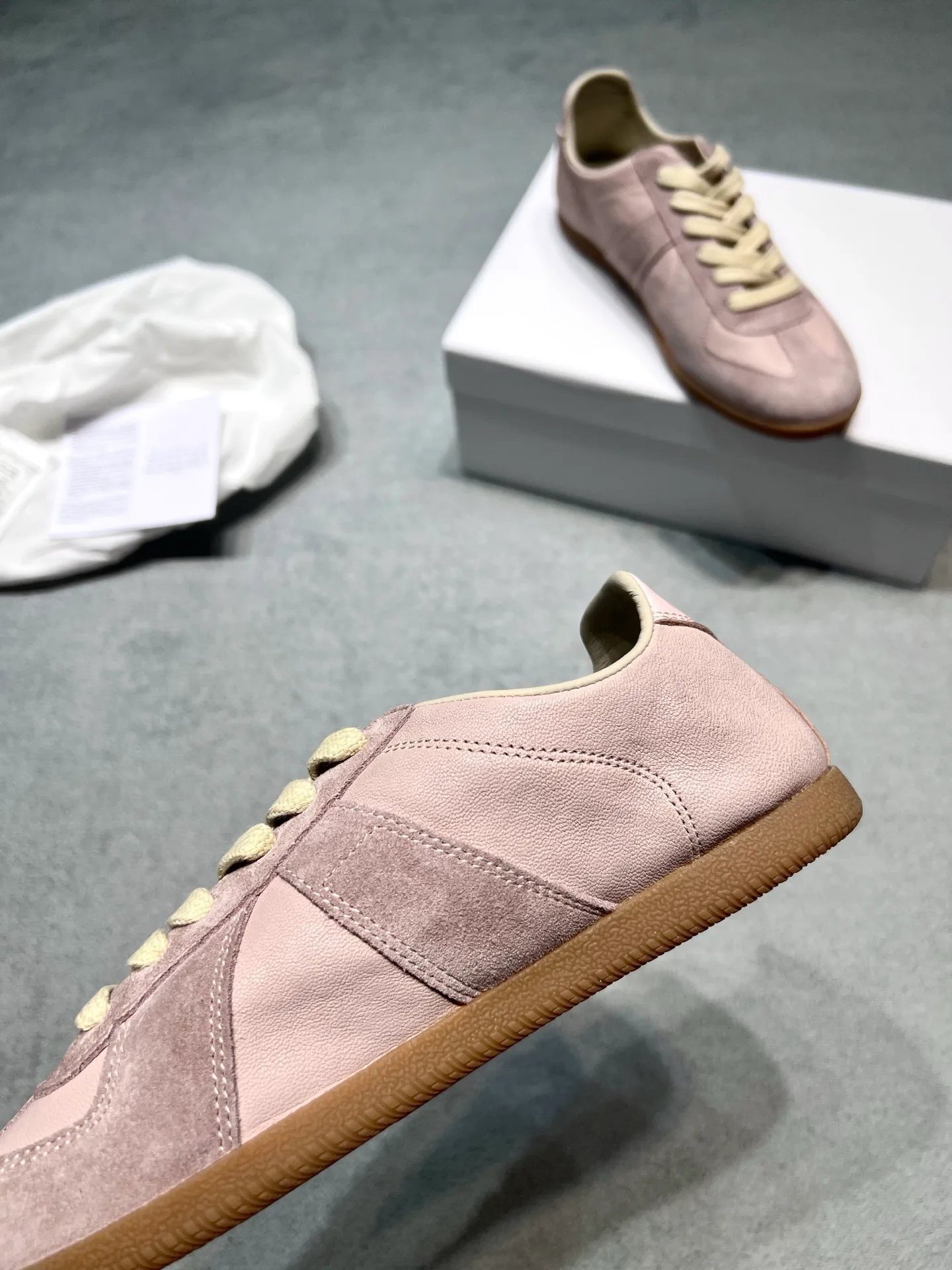 Women's Sneakers MAISON MARGIELA 18366872