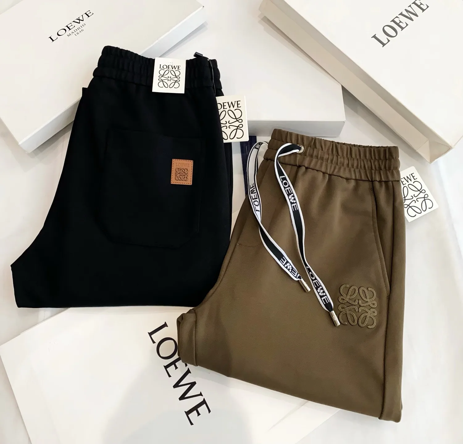 Men's Trousers LOEWE 18161922