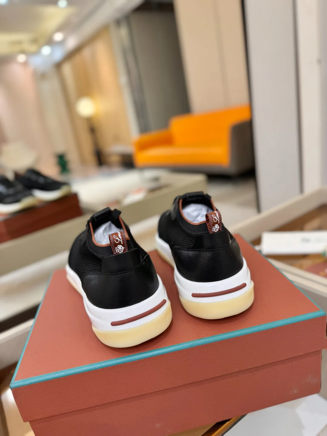 Men's Sneakers LORO PIANA 18039624