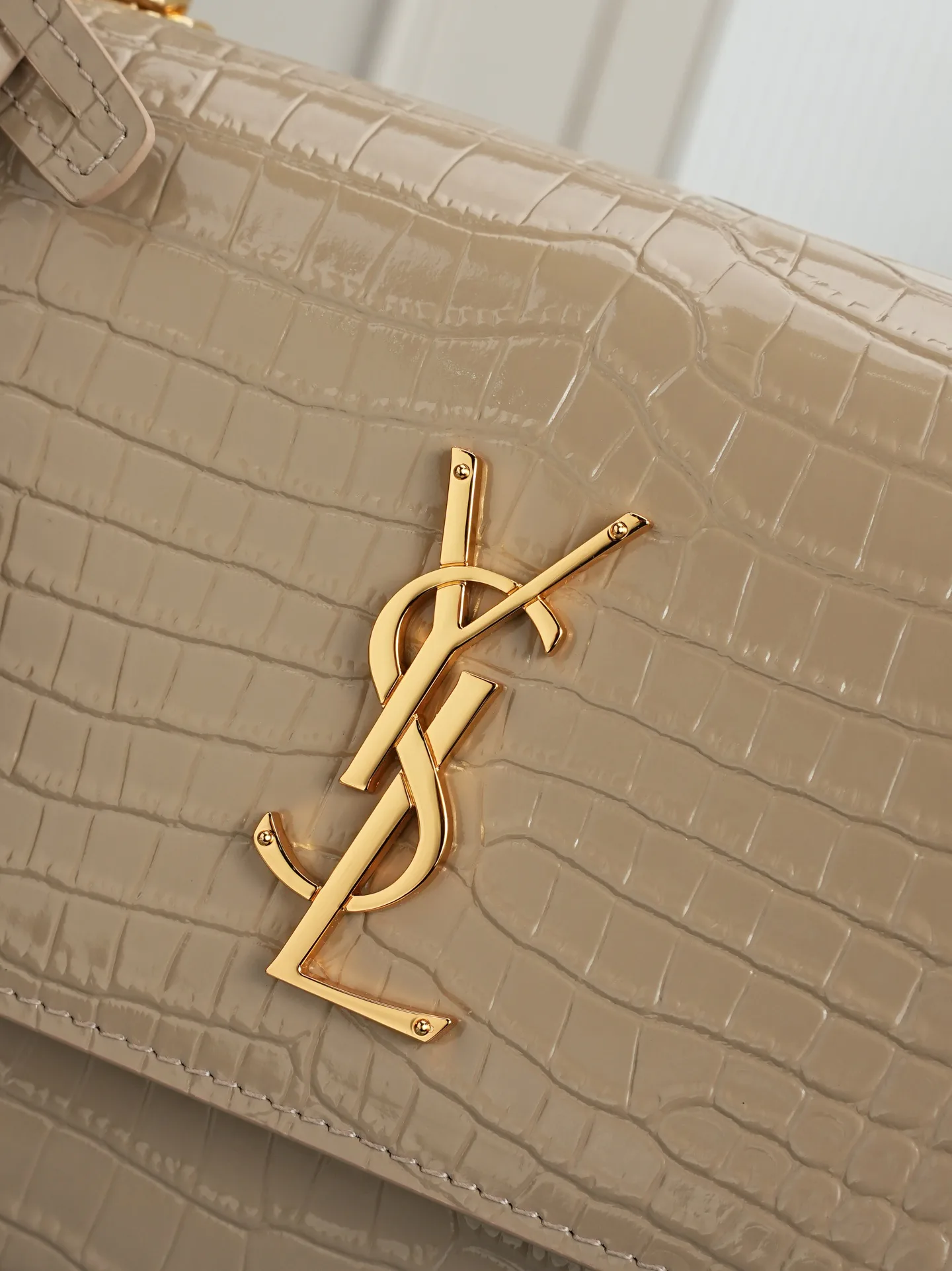 Women's Classic Handbags SAINT LAURENT 17864839