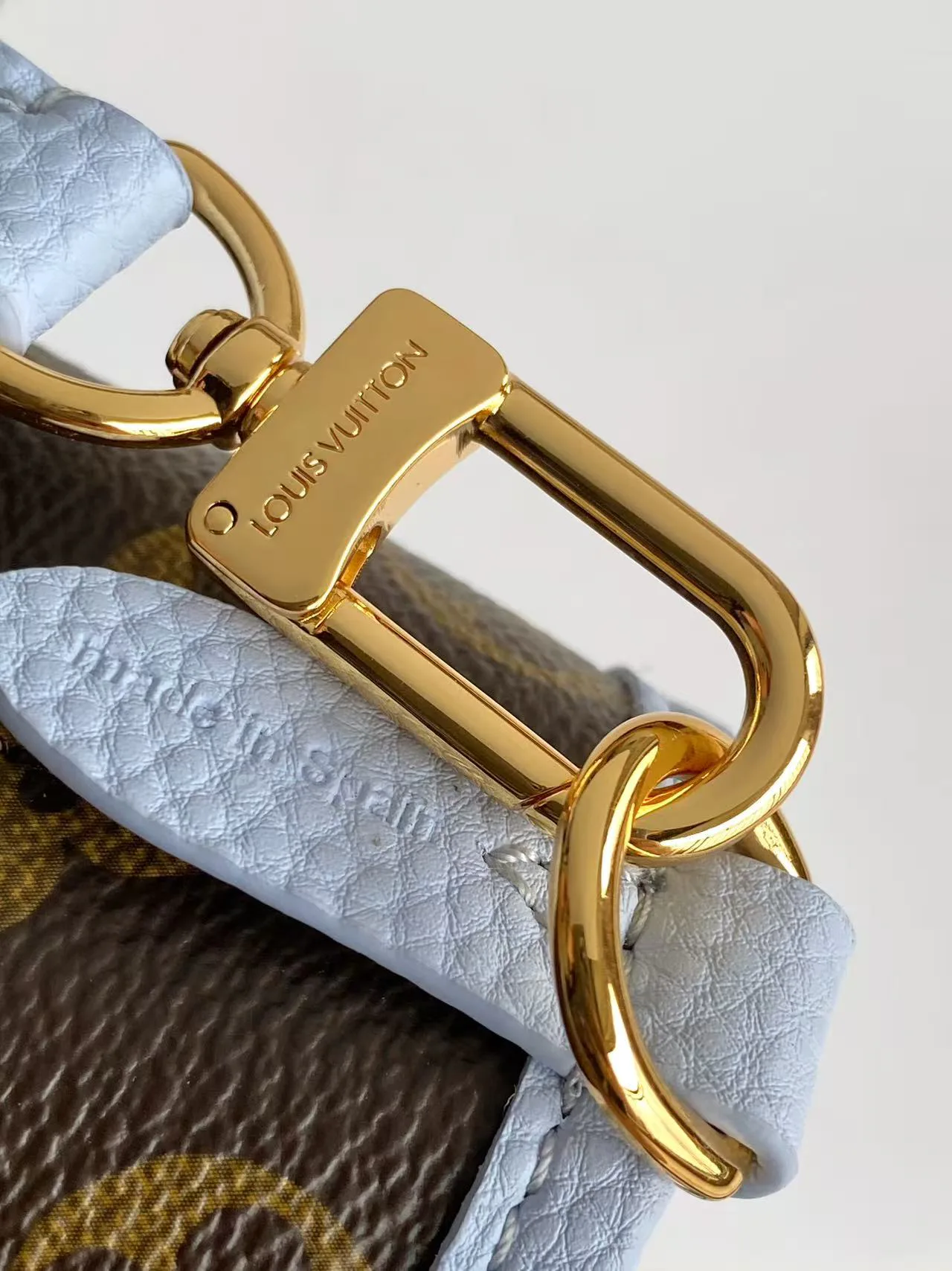 Women's Classic Handbags LOUIS VUITTON 17483327