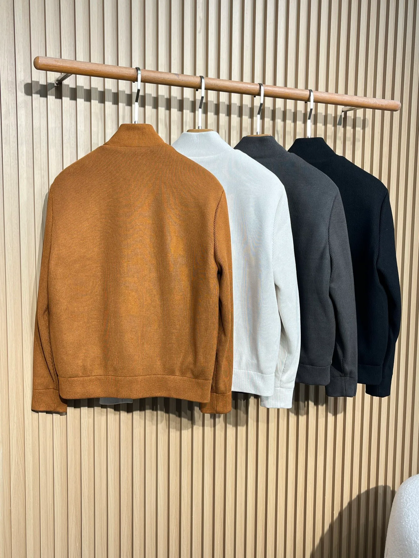 Куртки И Пуховики Мужские Kiton 18609359