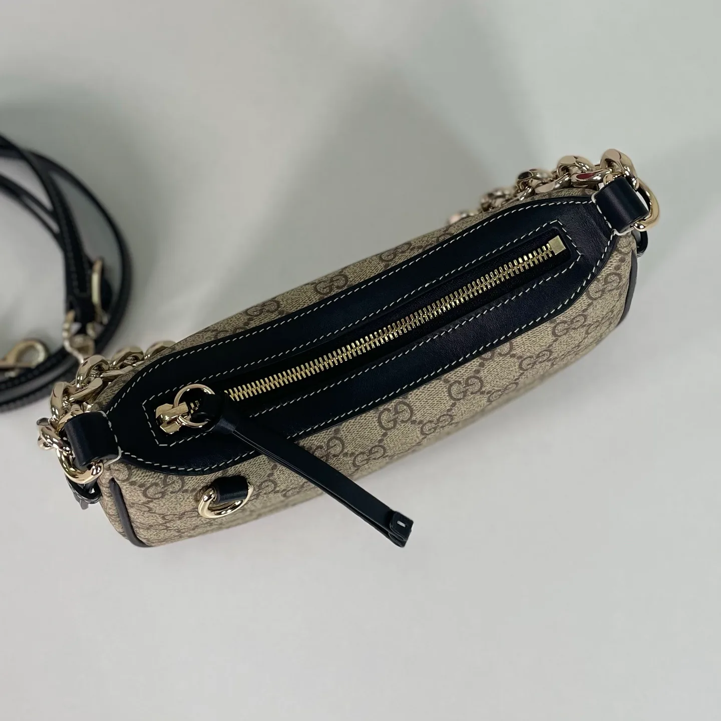 Women's Shoulder Bags GUCCI 18210747