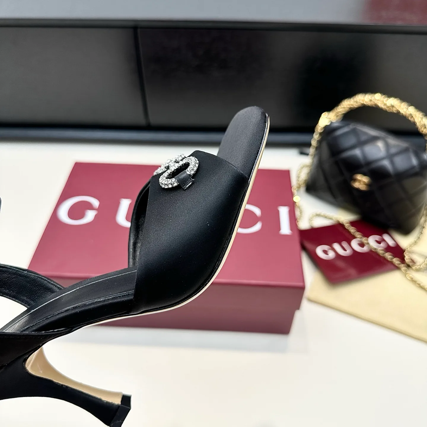 Women's Open-Toe Sandals GUCCI 17614705