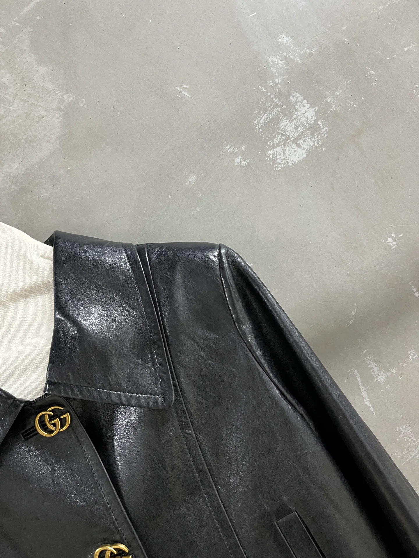 Women's Leather Jackets And Sheepskin Coats GUCCI 18172654