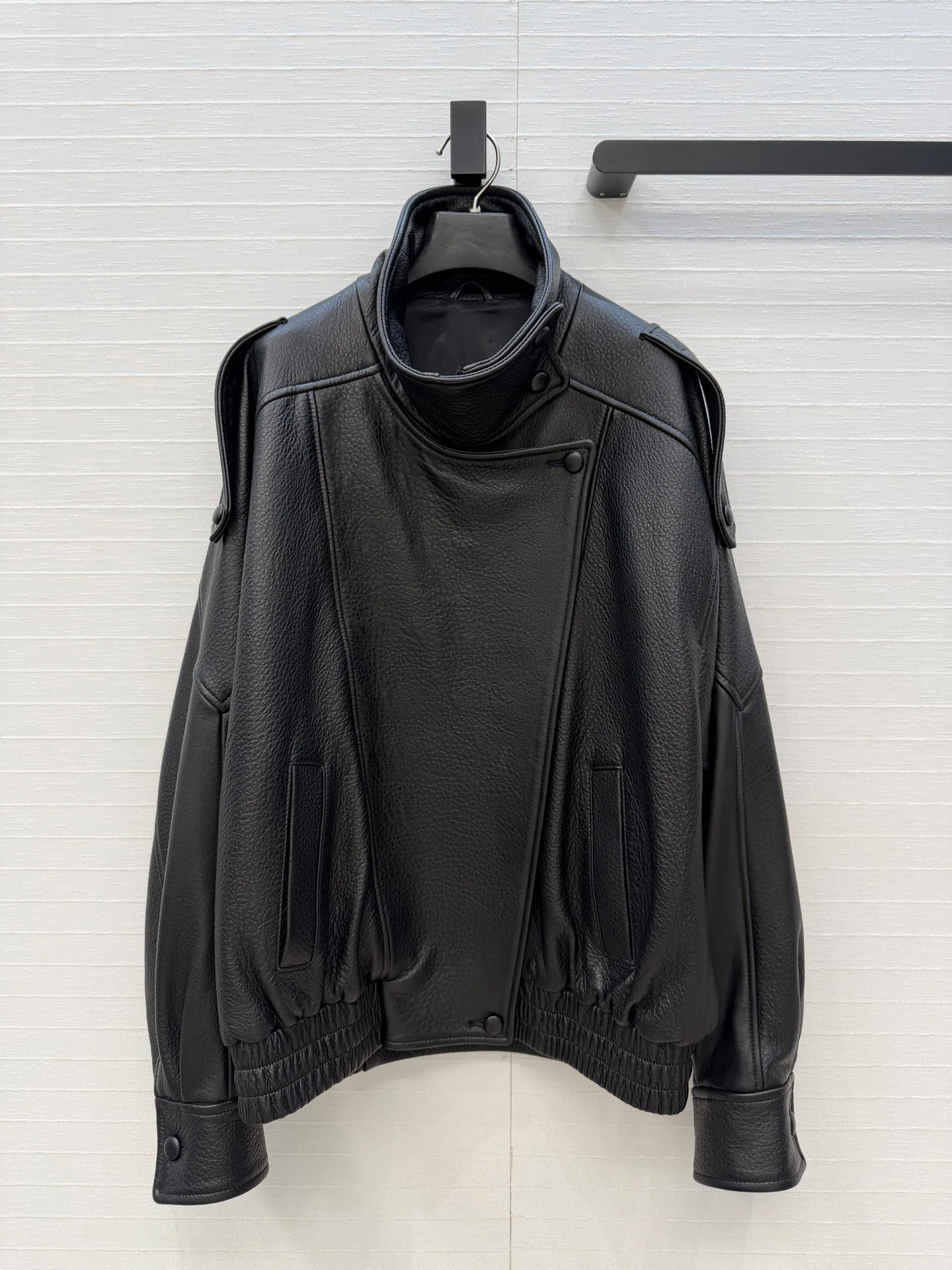 Women's Leather Jackets And Sheepskin Coats SAINT LAURENT 18115232