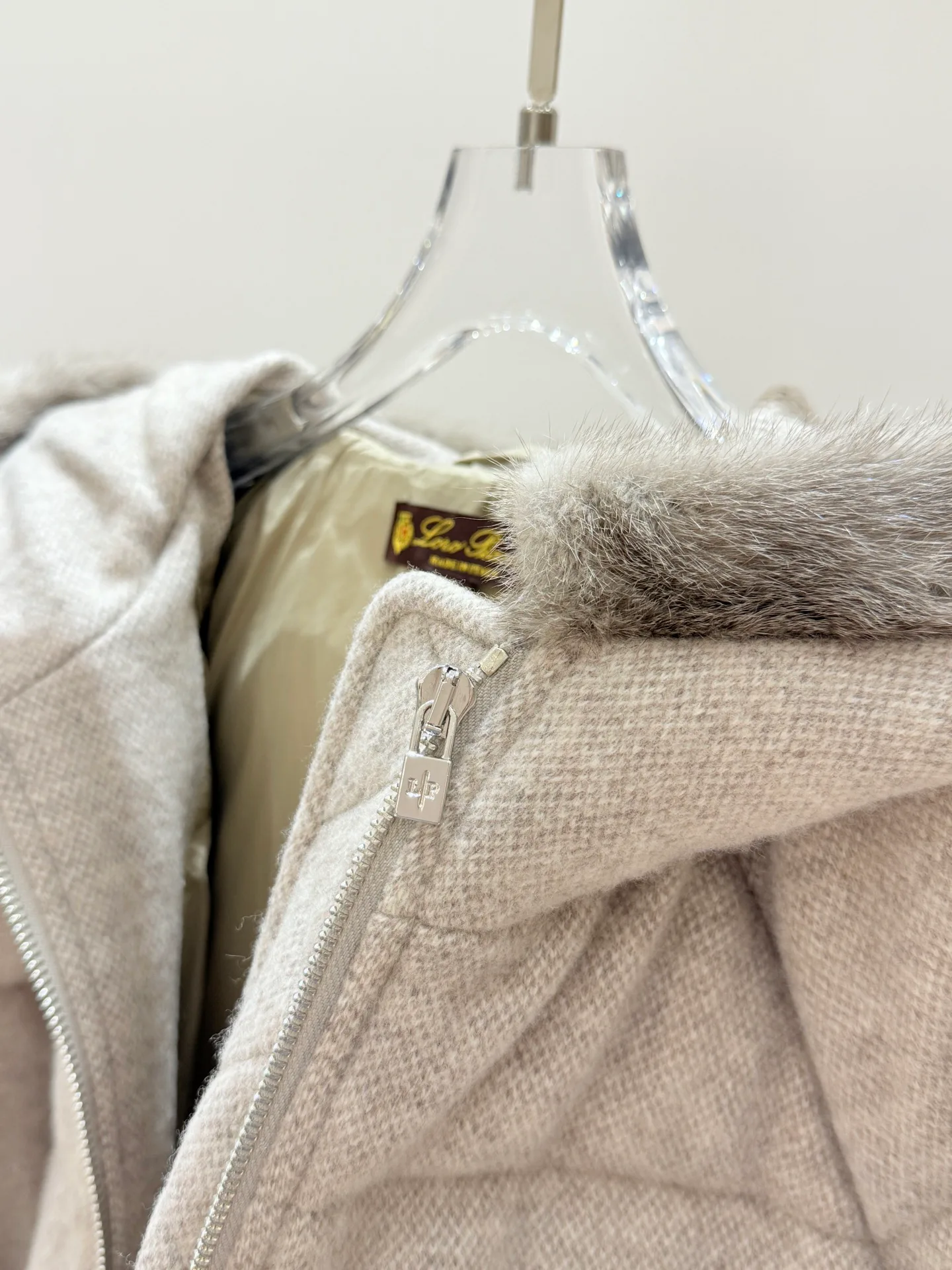 Women's Jackets And Down Jackets LORO PIANA 18082729