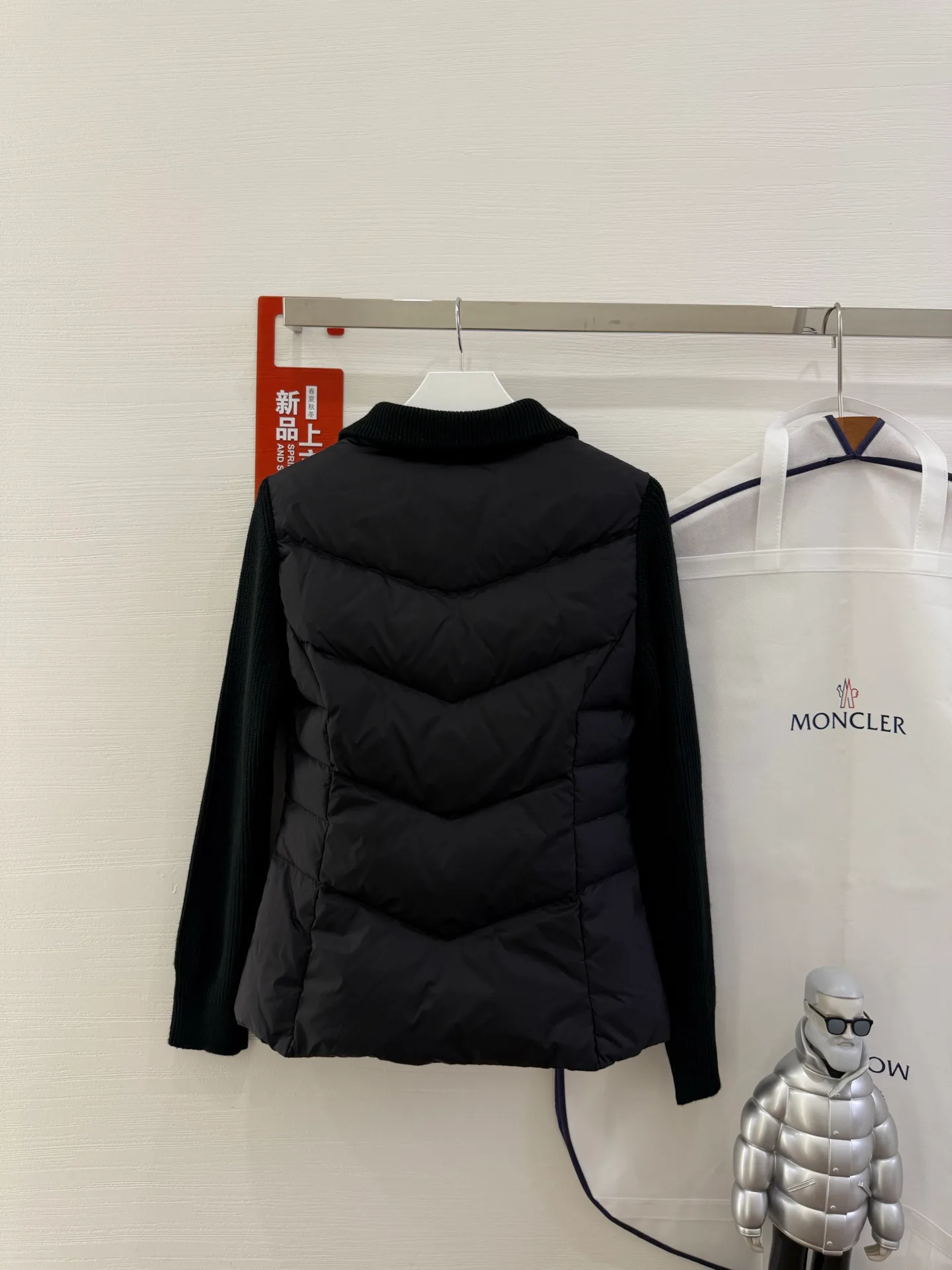 Men's Jackets And Down Jackets MONCLER 18029929