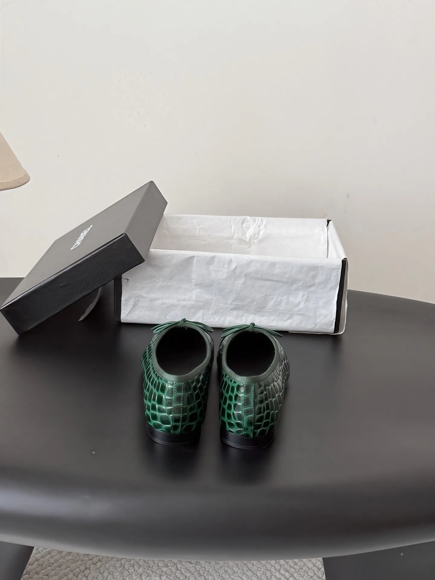 Women's Ballet Flats CHANEL 18083675