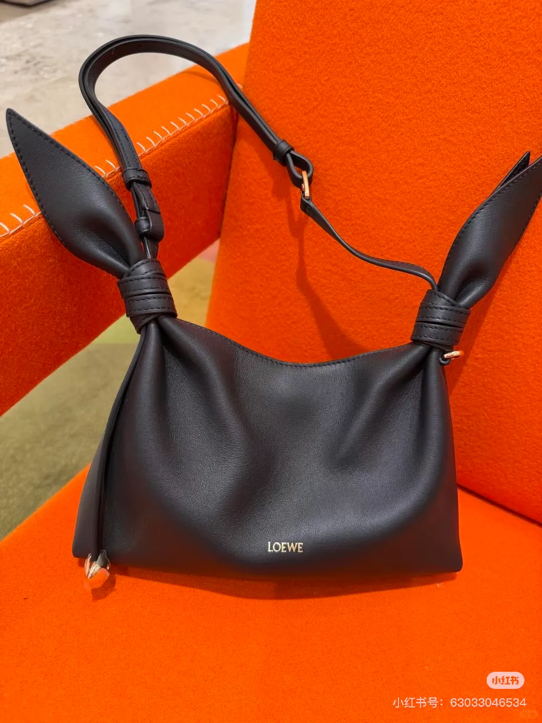 Women's Classic Handbags LOEWE 17333203