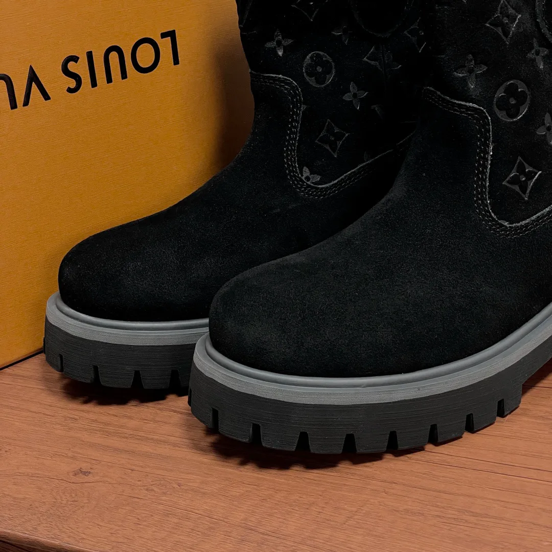 Men's Ankle Boots LOUIS VUITTON 17934631