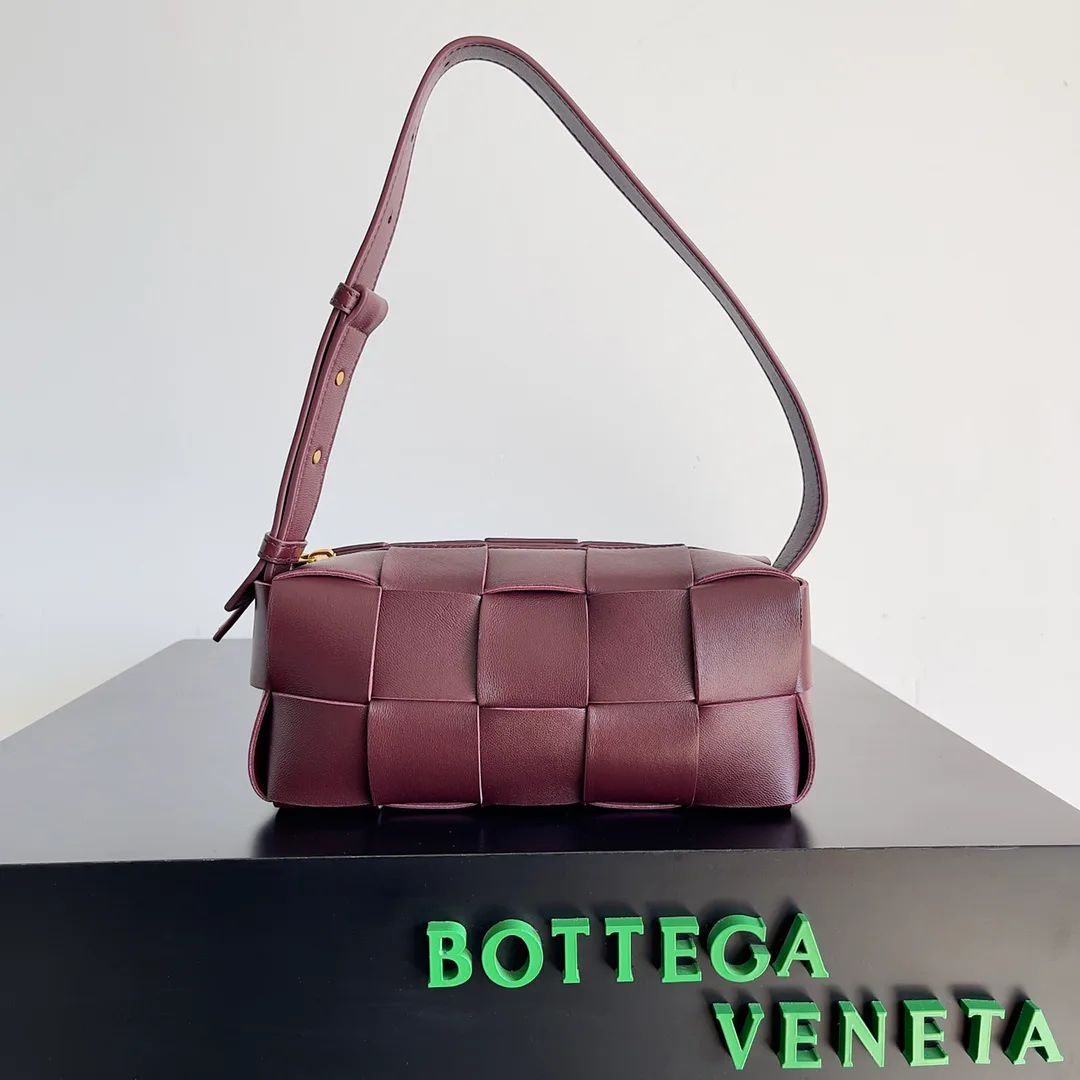 Women's Shoulder Bags BOTTEGA VENETA 18161086