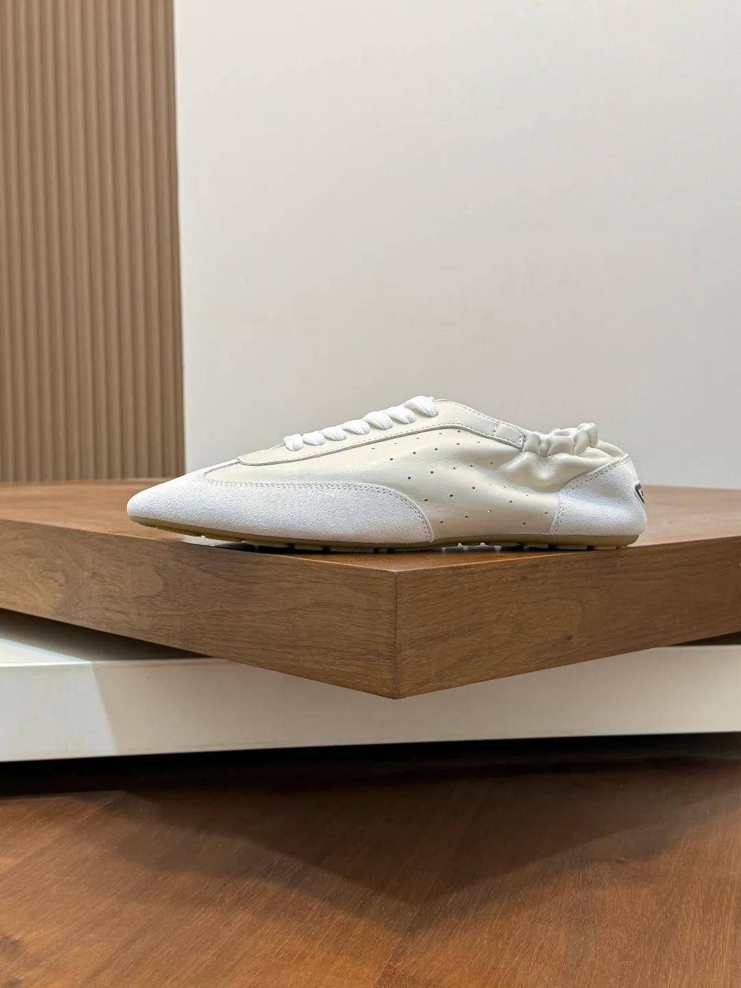 Men's Sneakers SAINT LAURENT 17864611
