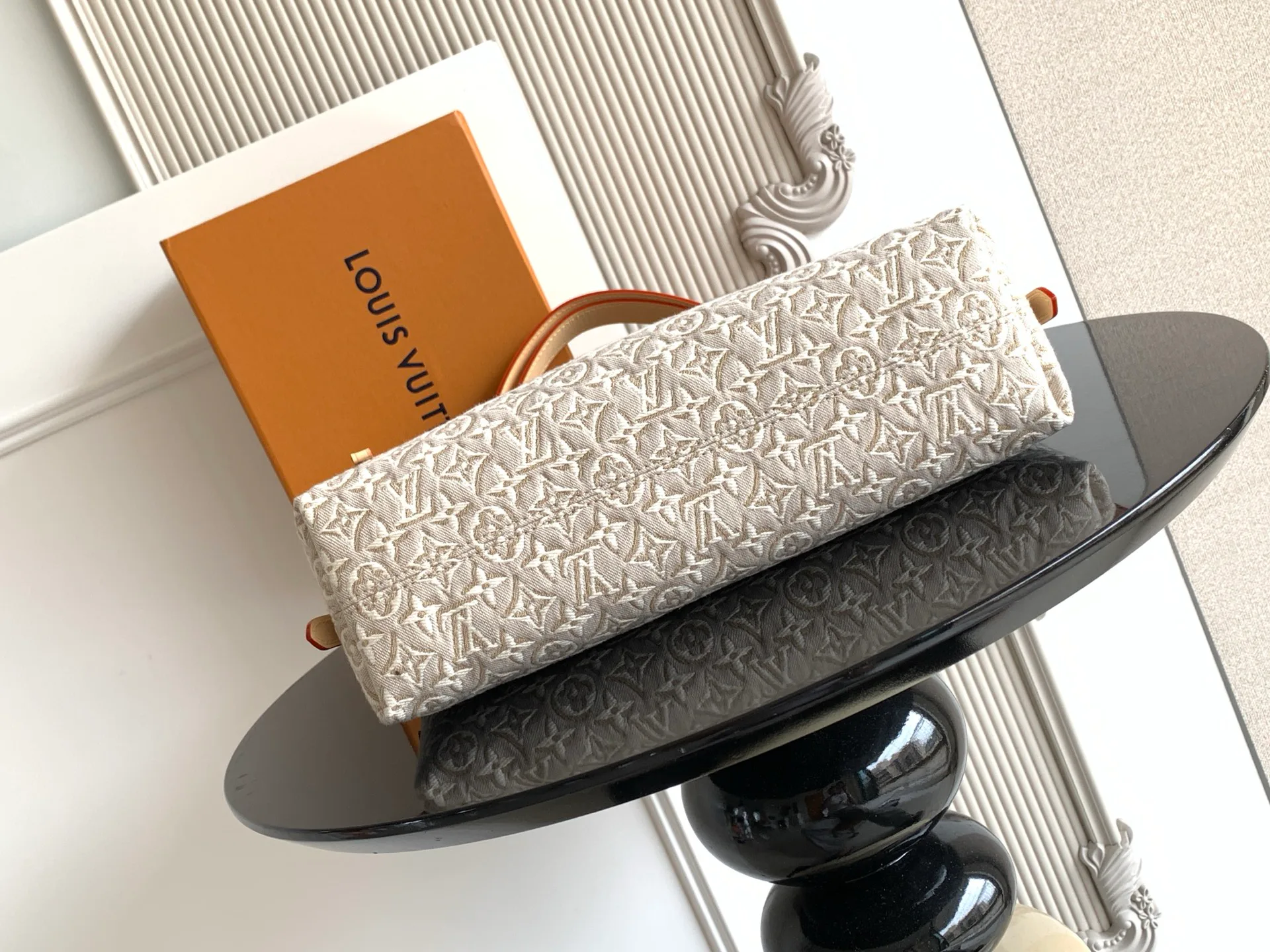 Women's Classic Handbags LOUIS VUITTON 17483340