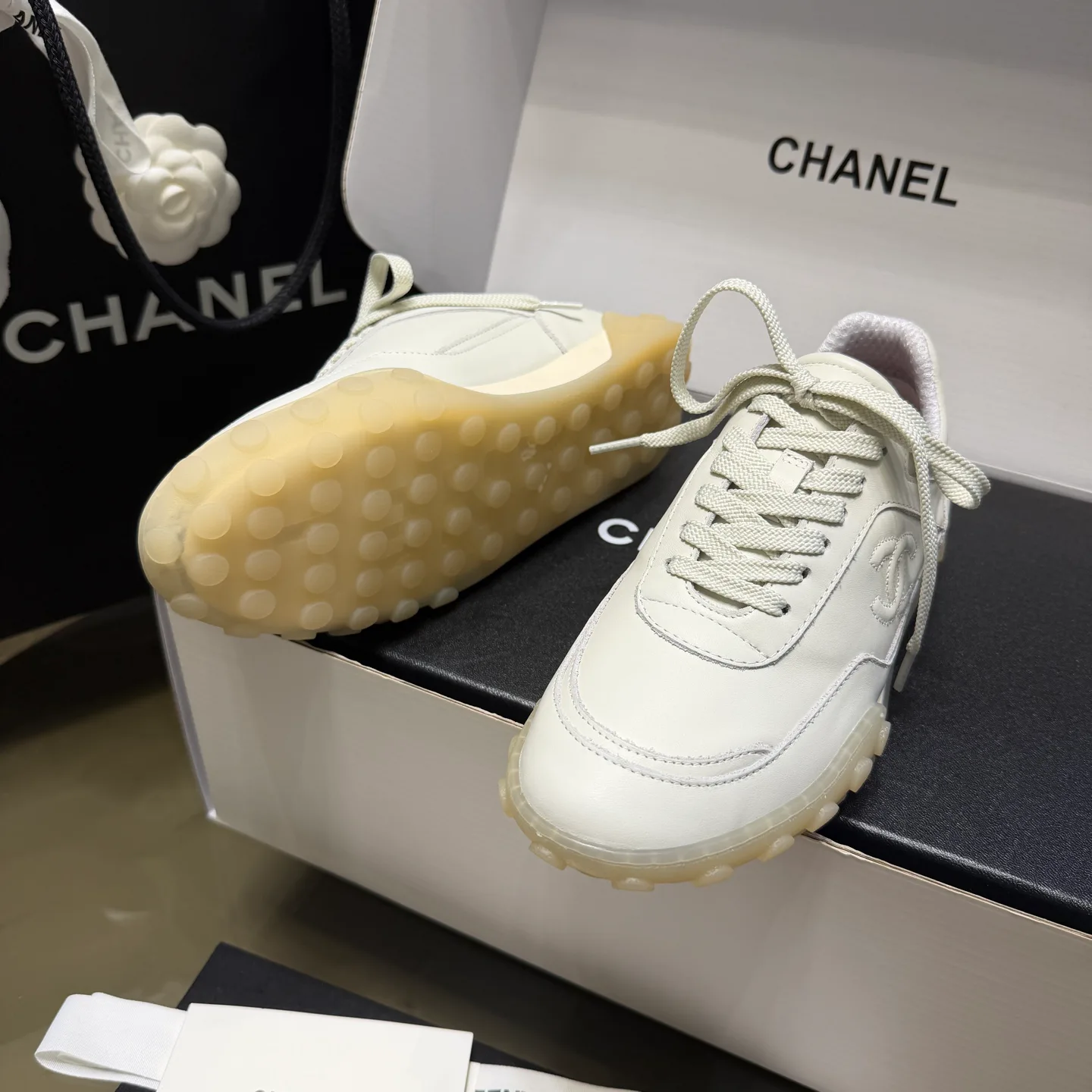 Women's Sneakers CHANEL 17877259