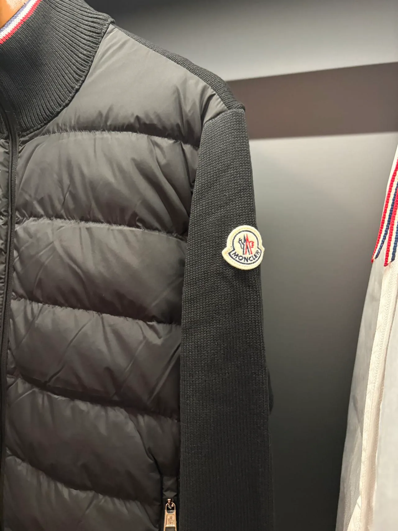 Men's Jackets And Down Jackets MONCLER 18111554
