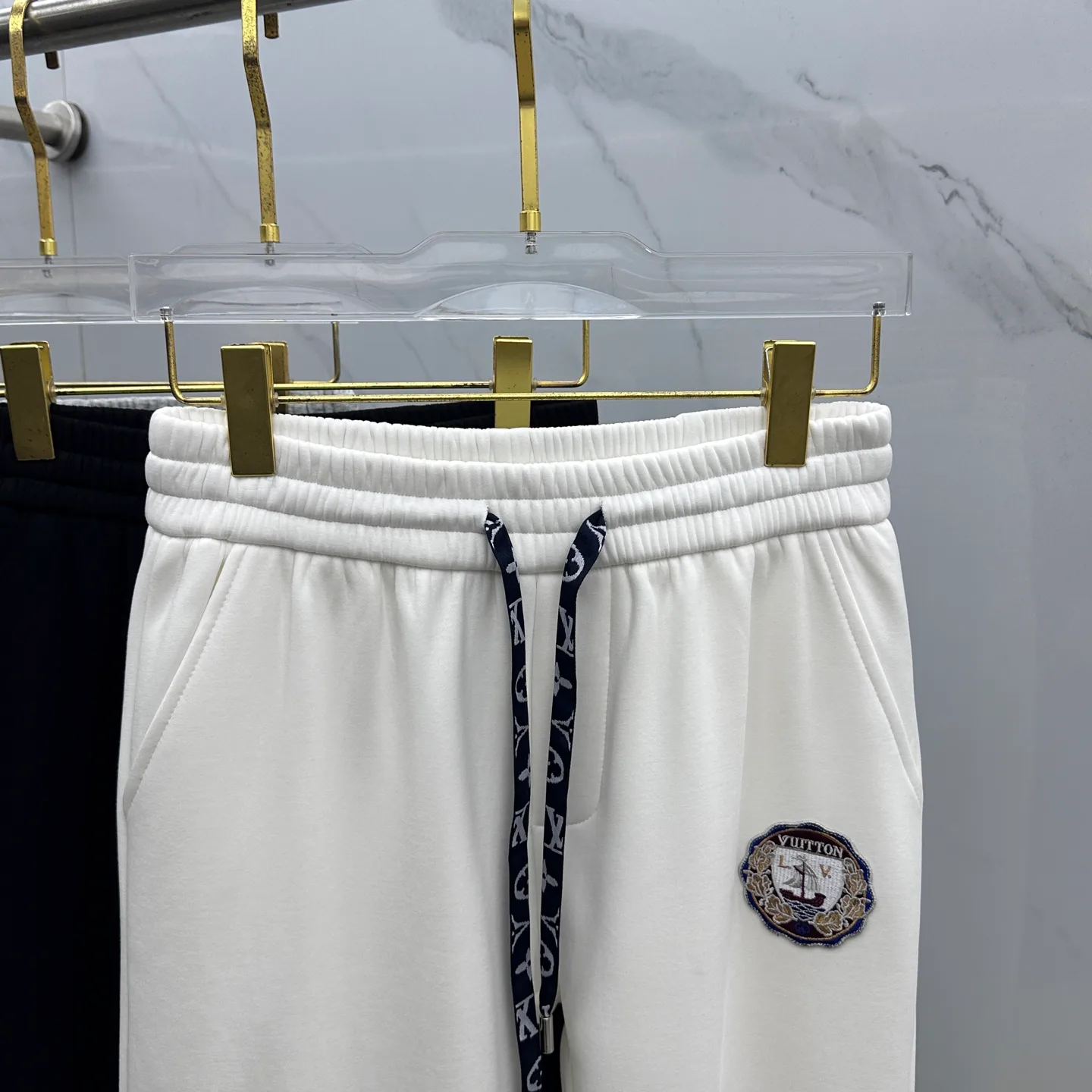Men's Trousers LOUIS VUITTON 18246666