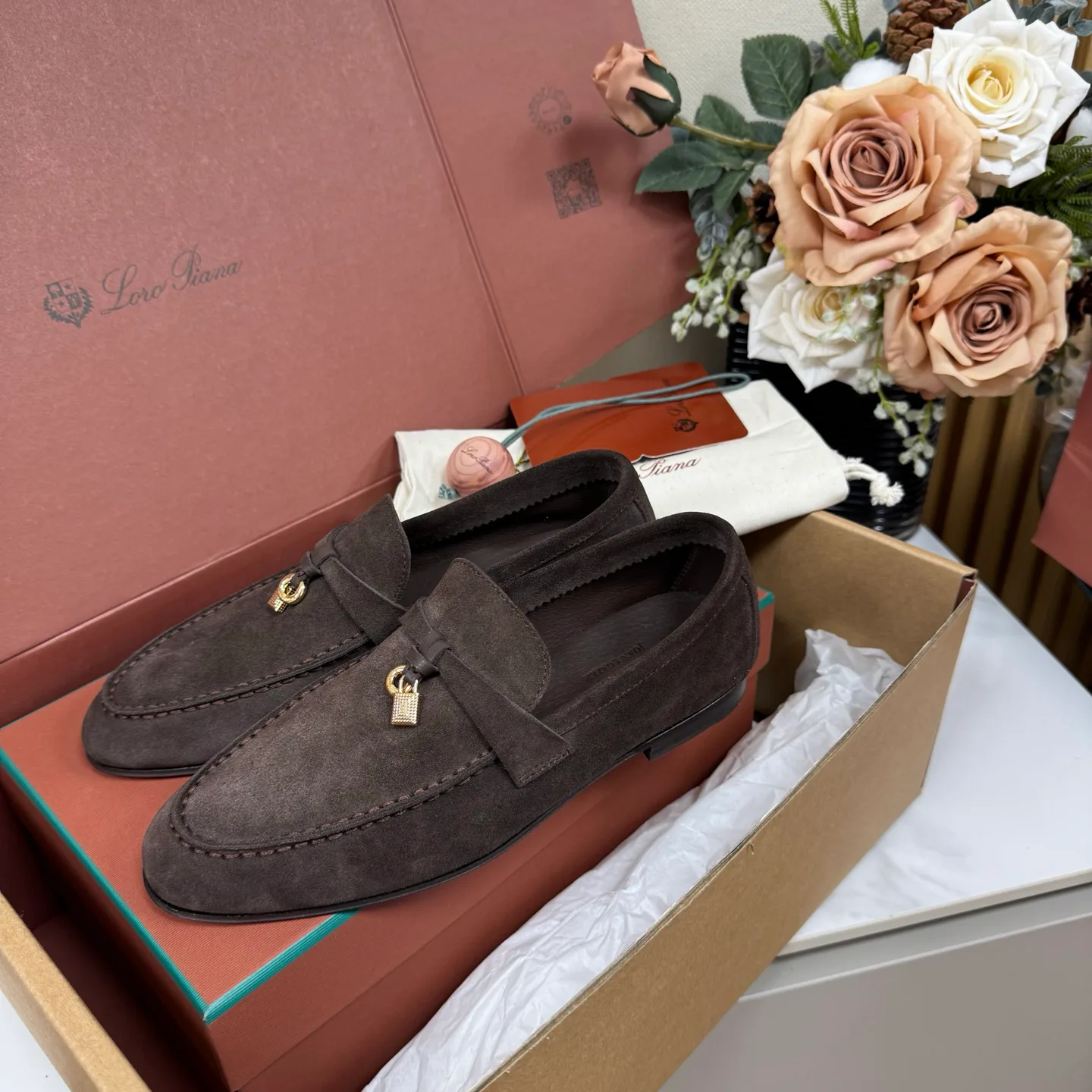 Women's Loafers And Moccasins LORO PIANA 17418231