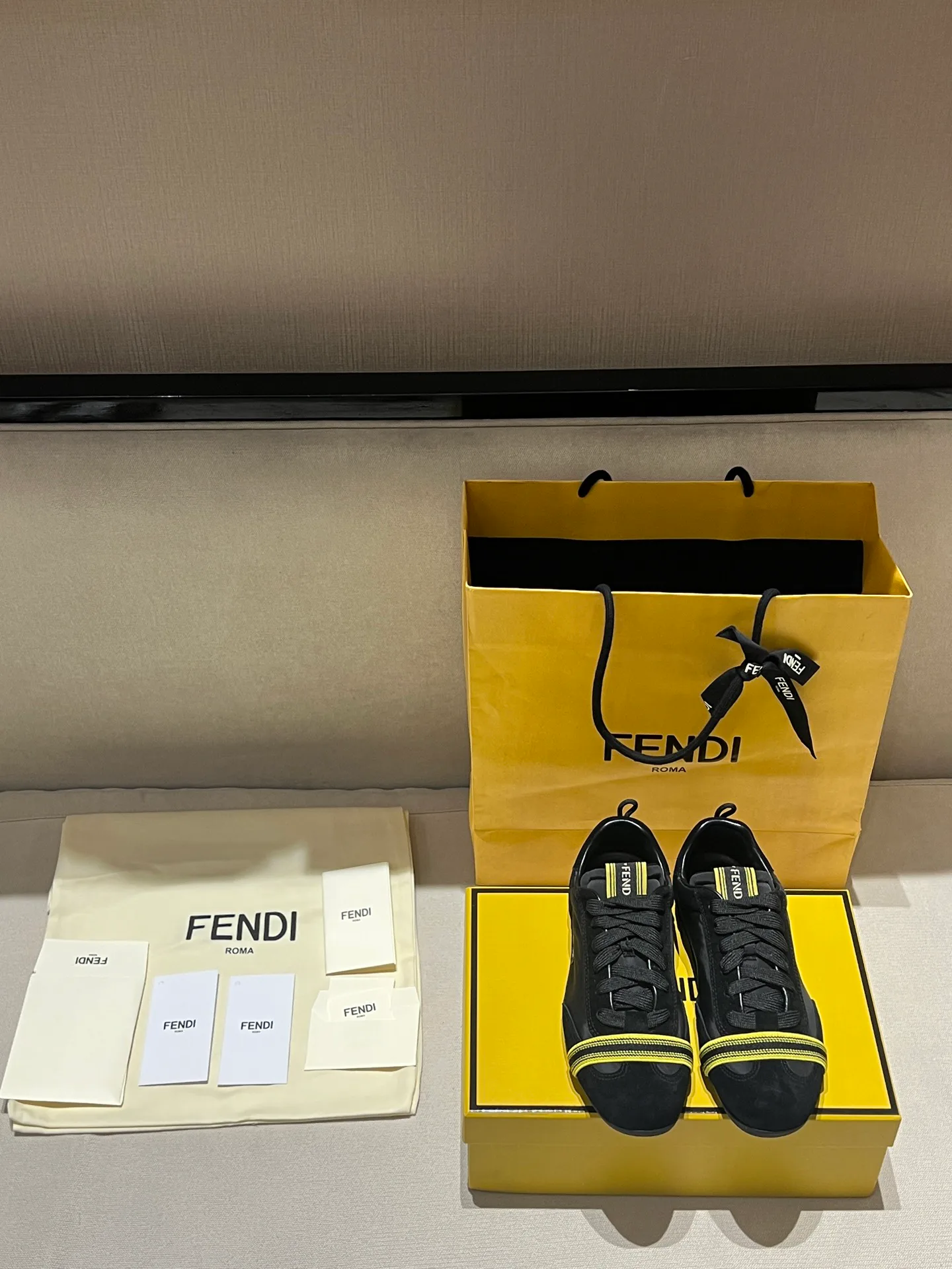 Women's Sneakers FENDI 18278638