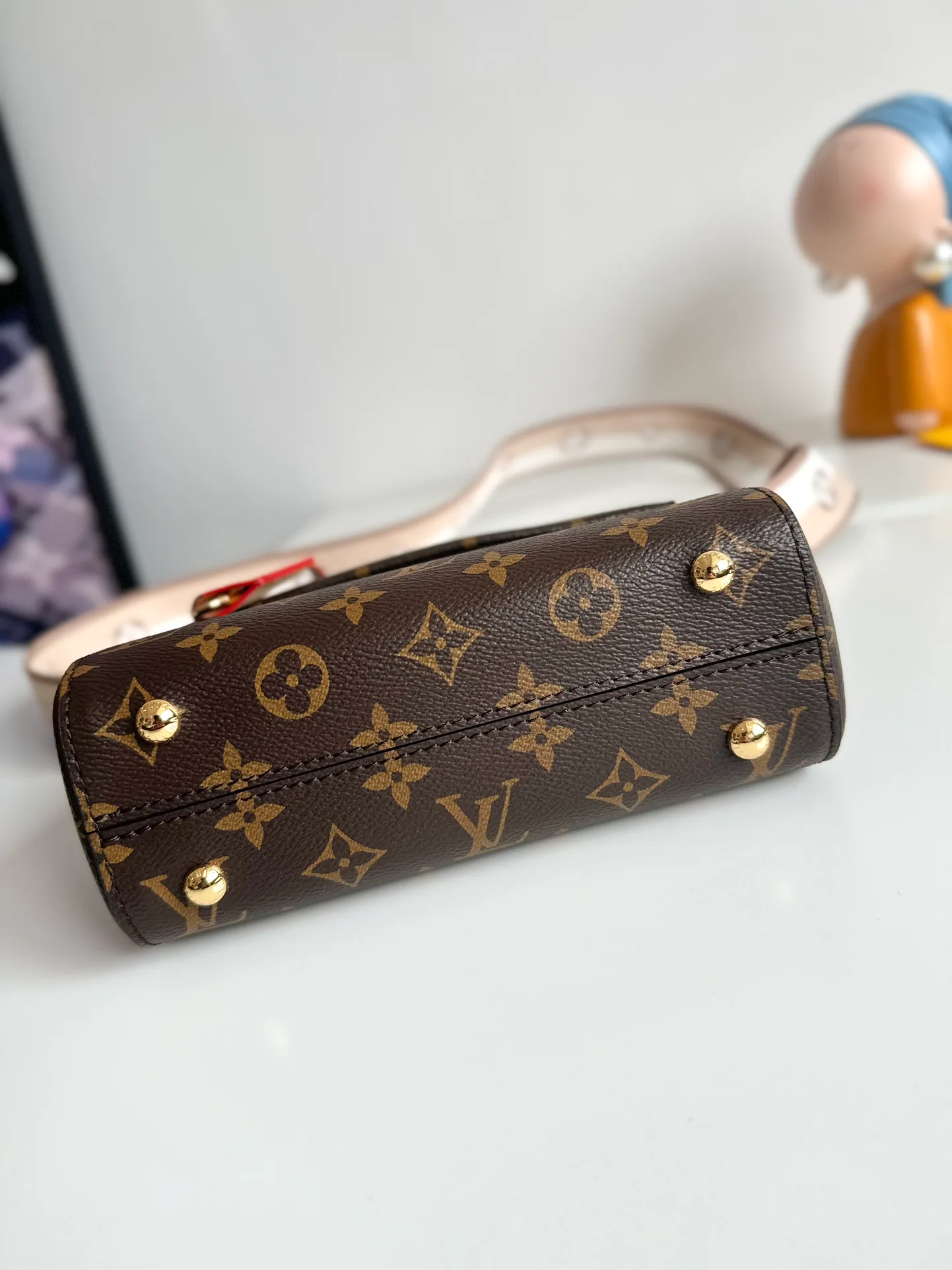 Women's Classic Handbags LOUIS VUITTON 17699141