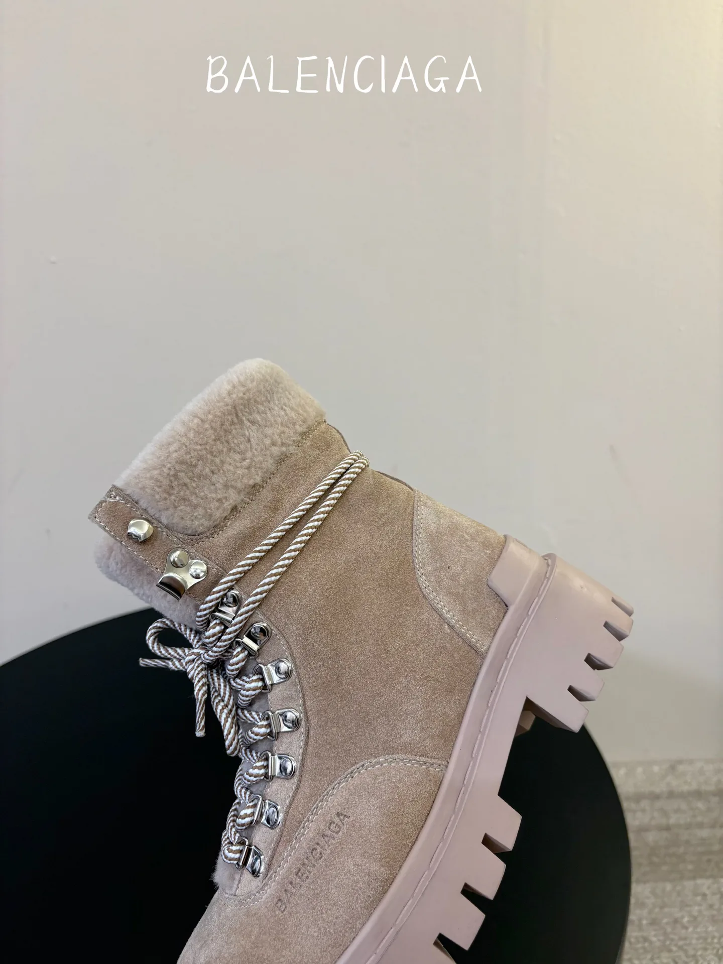 Ботинки Женские Balenciaga 18590346