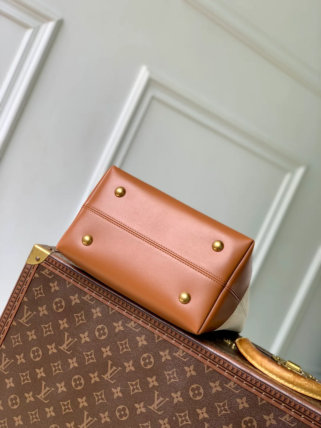 Women's Classic Handbags LOUIS VUITTON 18412585