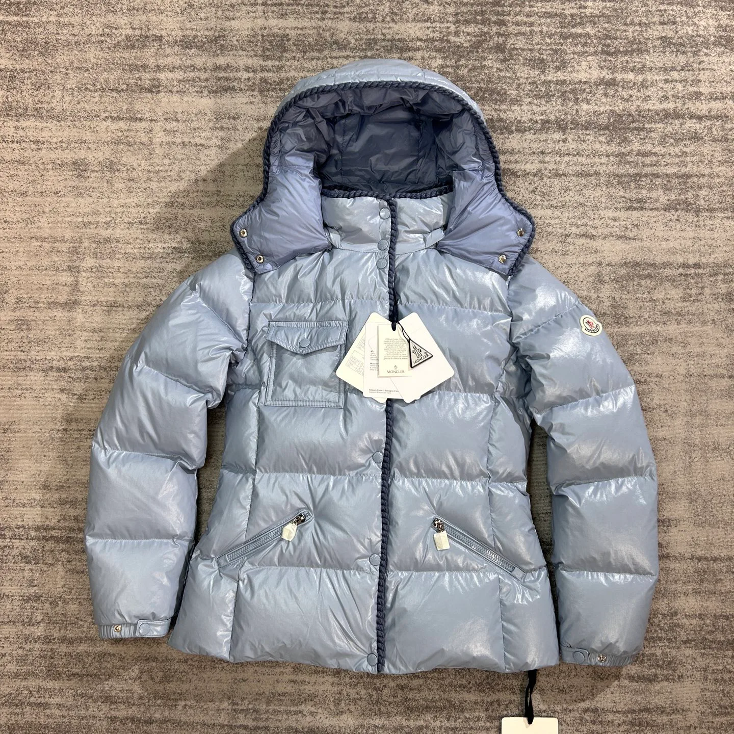 Women's Jackets And Down Jackets MONCLER 18134540
