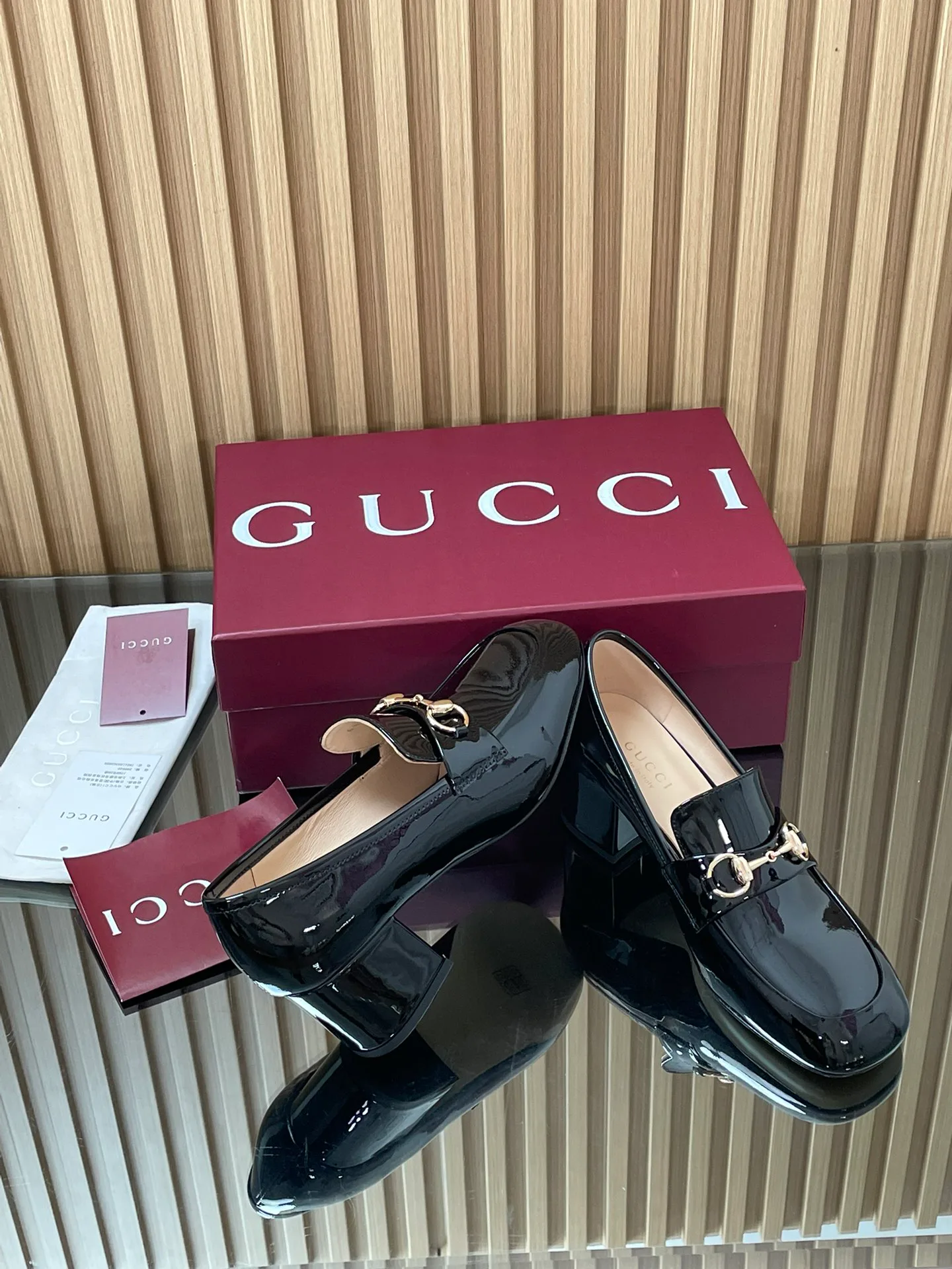 Women's Loafers And Moccasins GUCCI 18152965