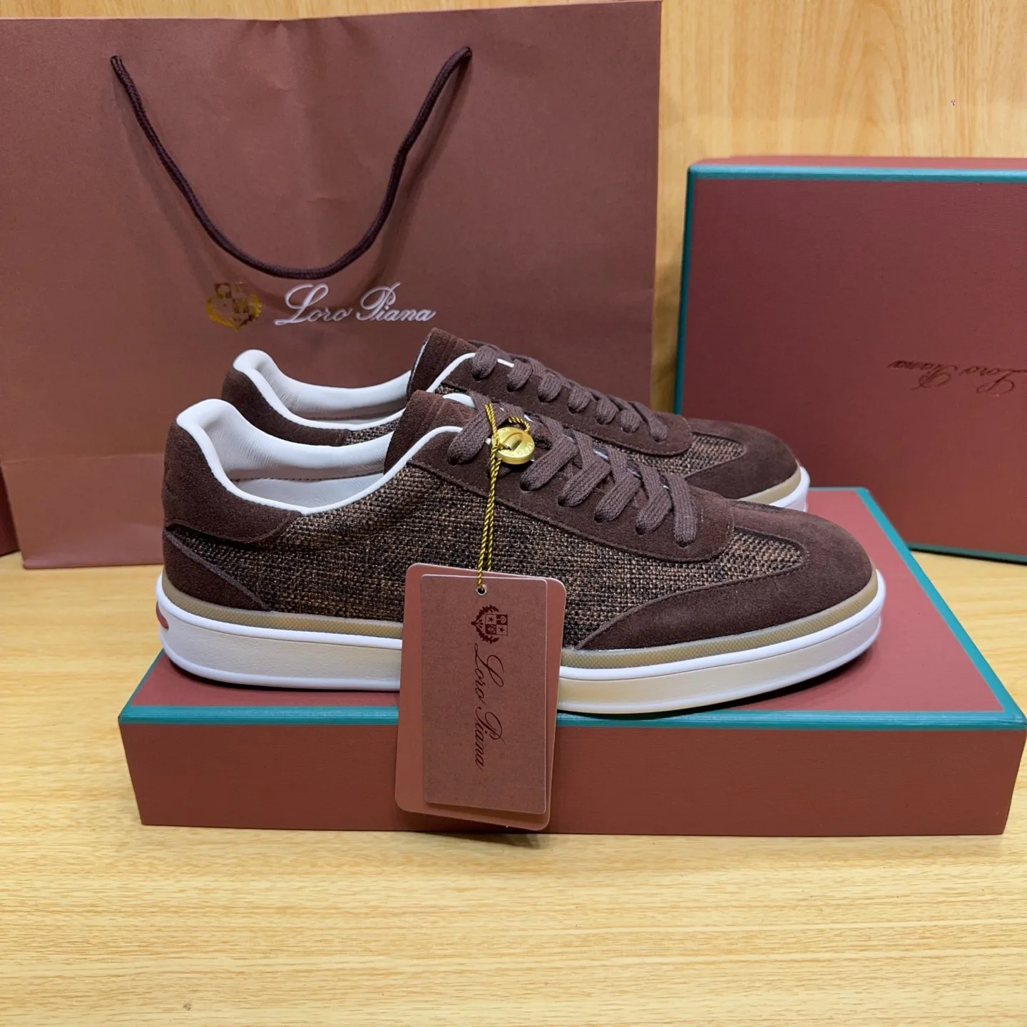 Women's Sneakers LORO PIANA 18263647