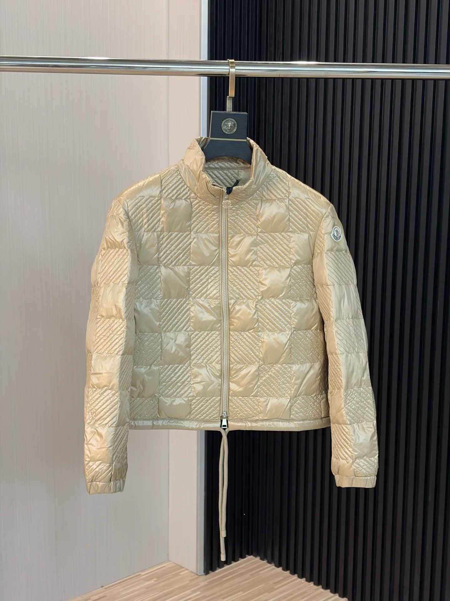 Men's Jackets And Down Jackets MONCLER 18434682