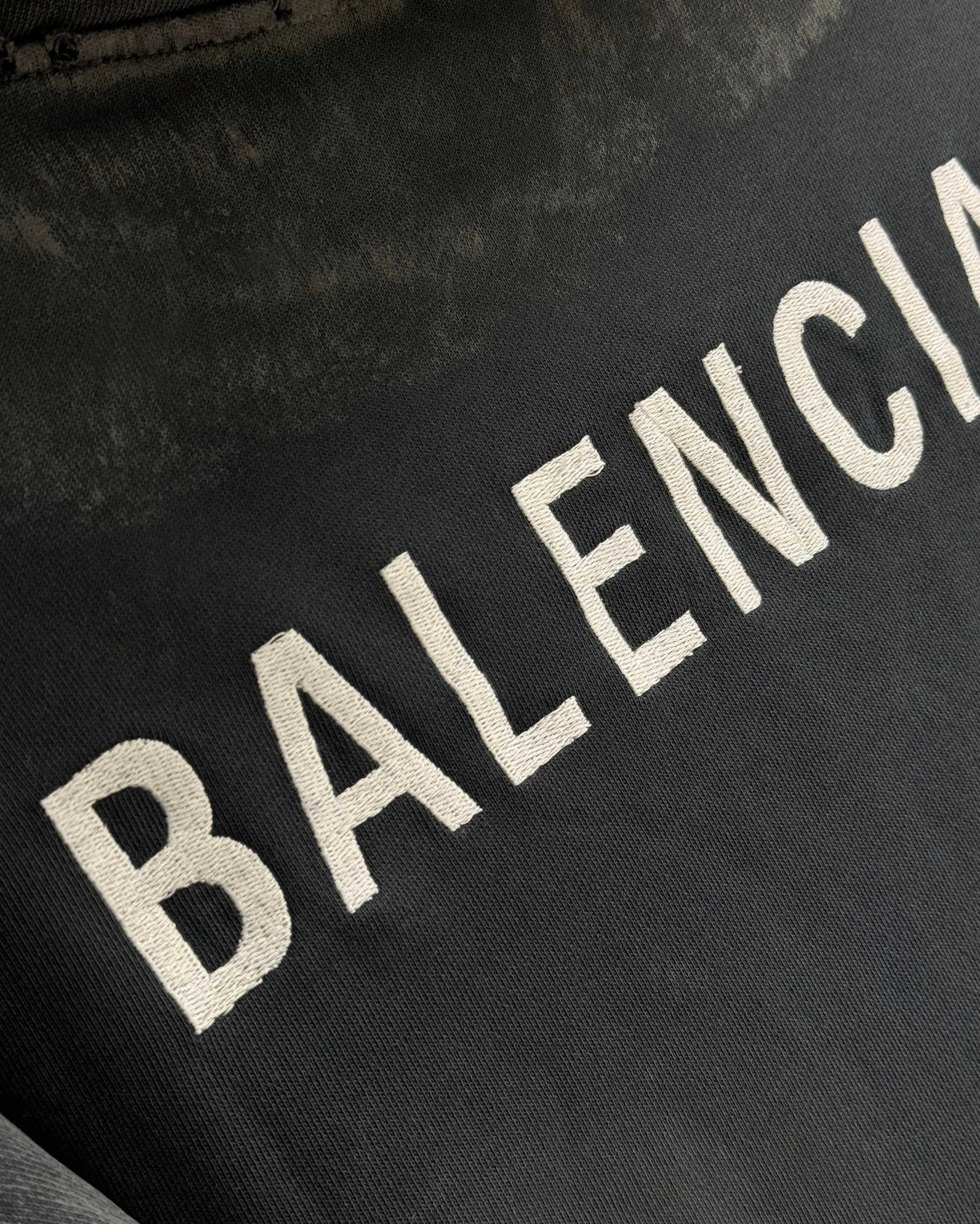 Men's Sweatshirts And Hoodies BALENCIAGA 18189743
