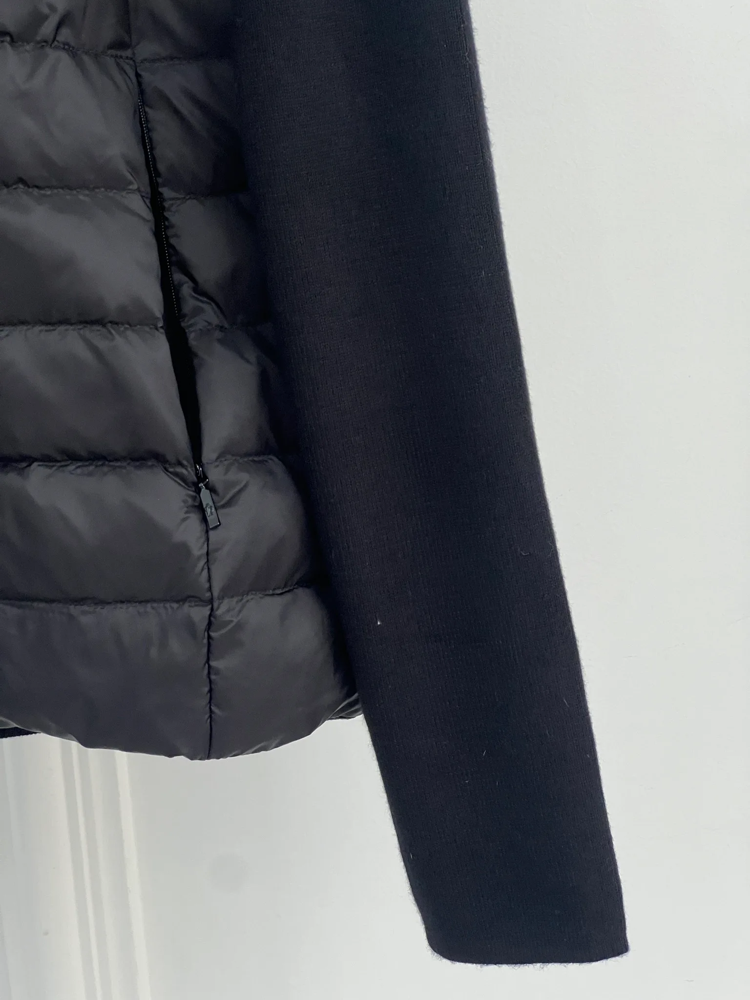 Women's Jackets And Down Jackets MONCLER 18416269