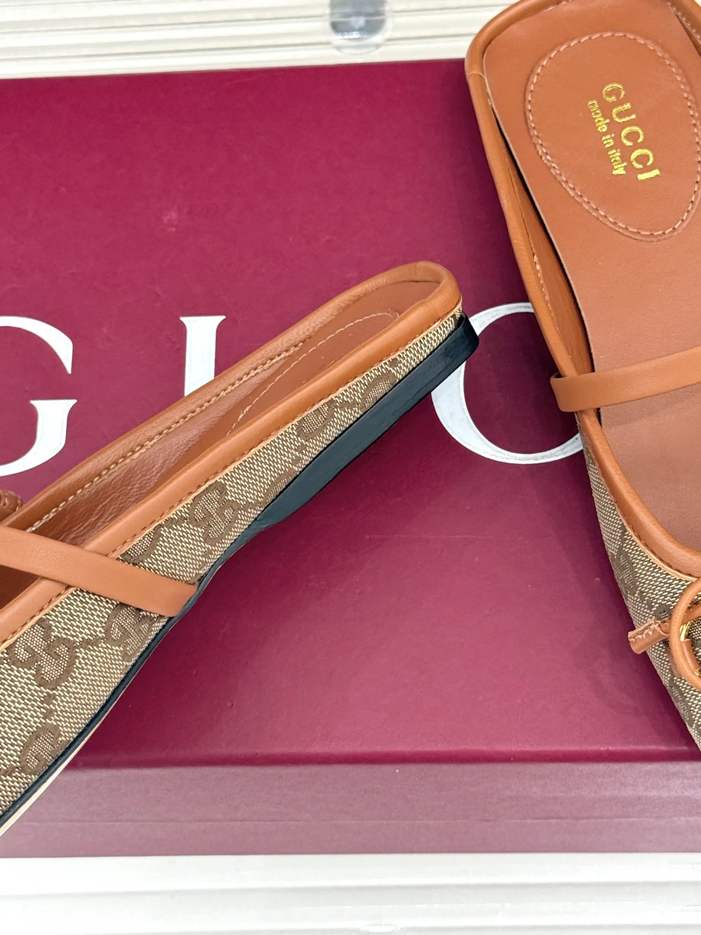 Women's Mules And Clogs GUCCI 17596969