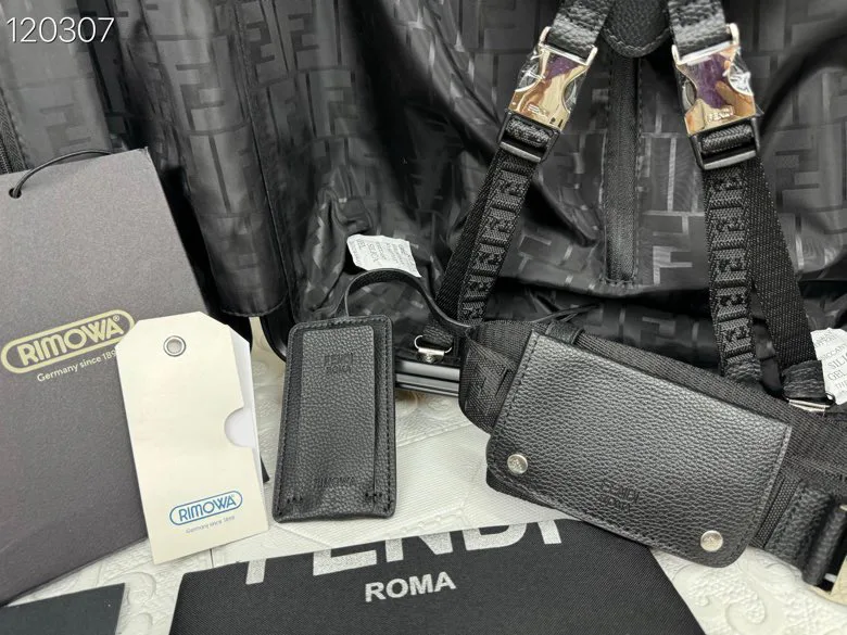 Suitcases RIMOWA 17532581