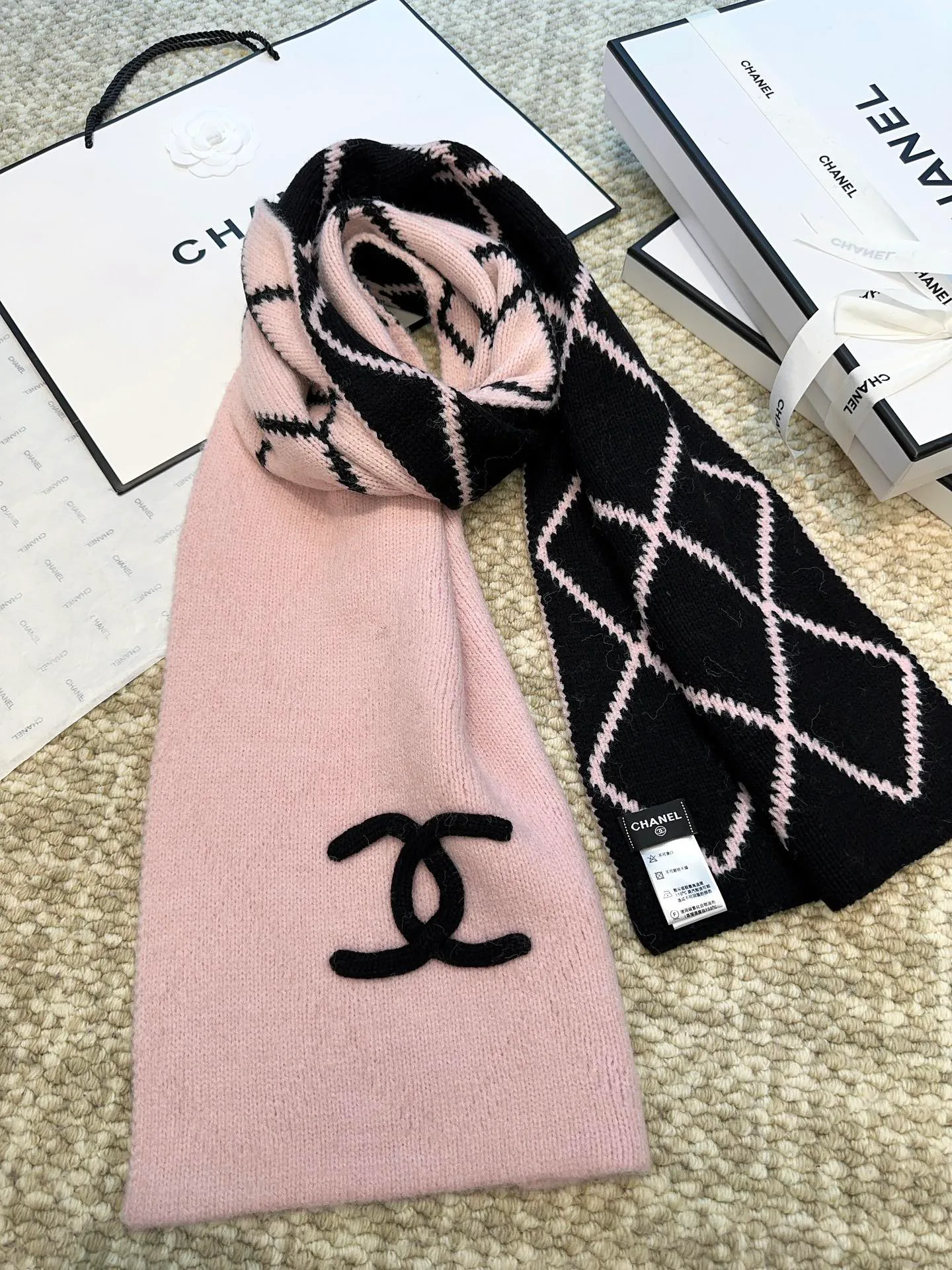 Scarves CHANEL 18105432