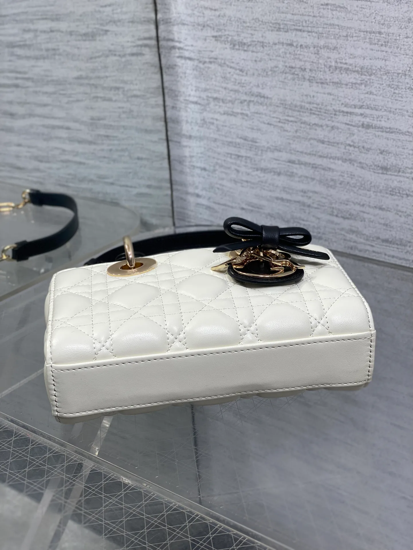 Women's Classic Handbags CHRISTIAN DIOR 18392924