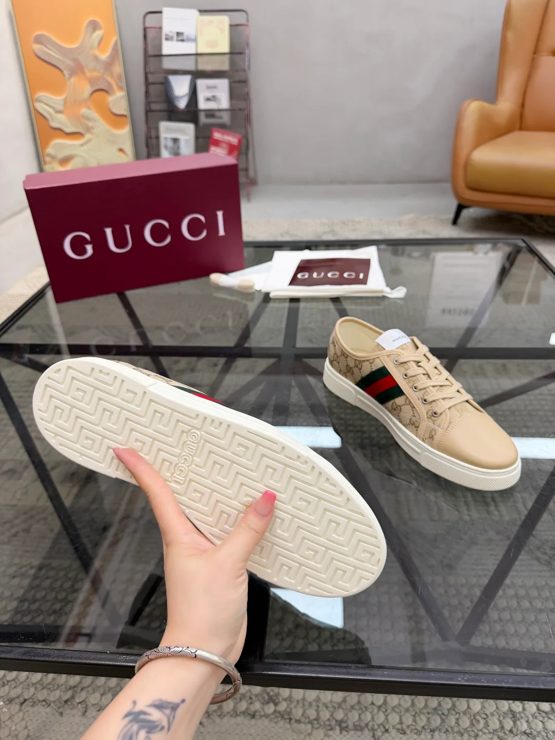 Women's Sneakers GUCCI 18346400