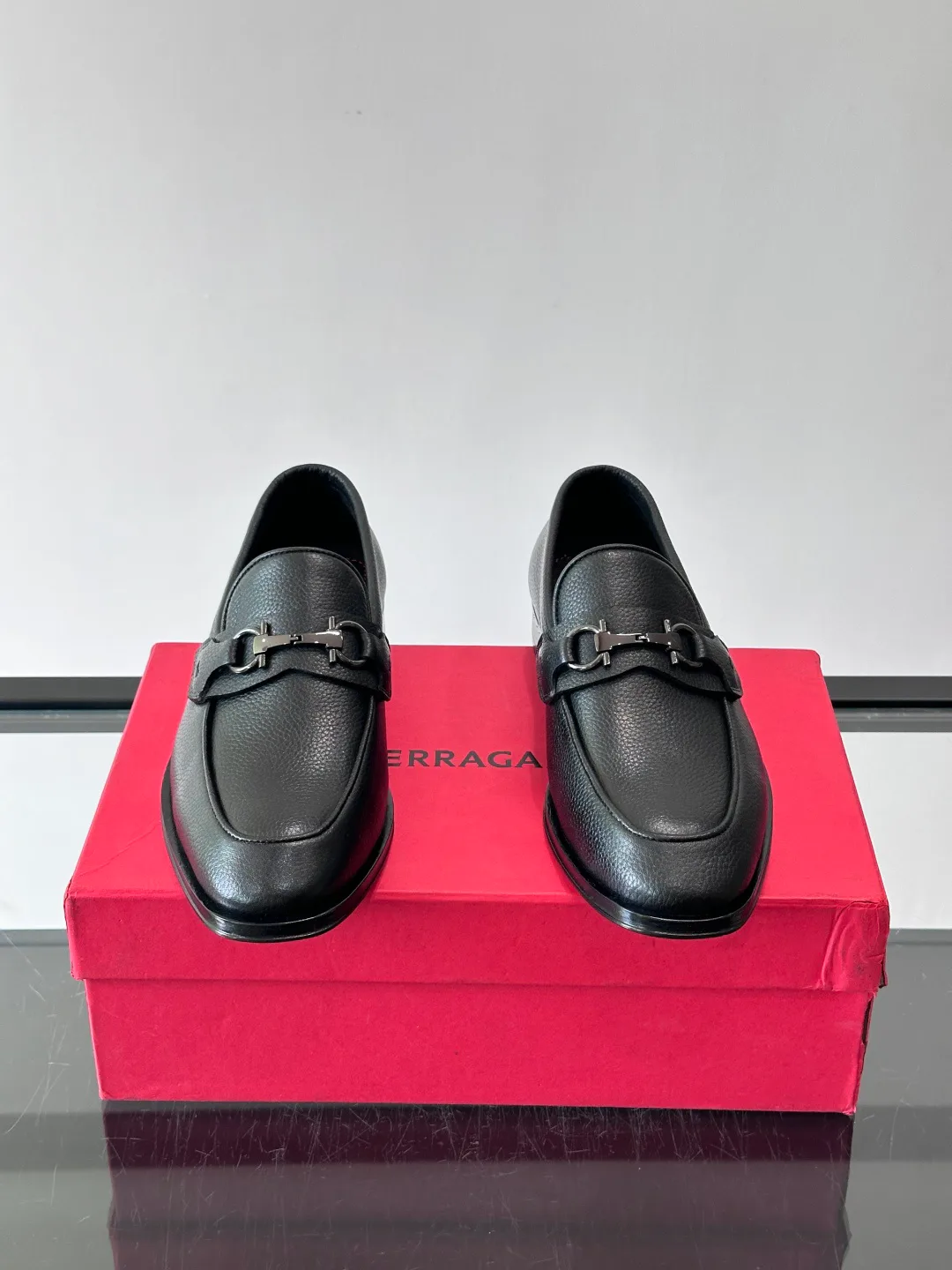 Men's Loafers And Dress Shoes SALVATORE FERRAGAMO 17514638