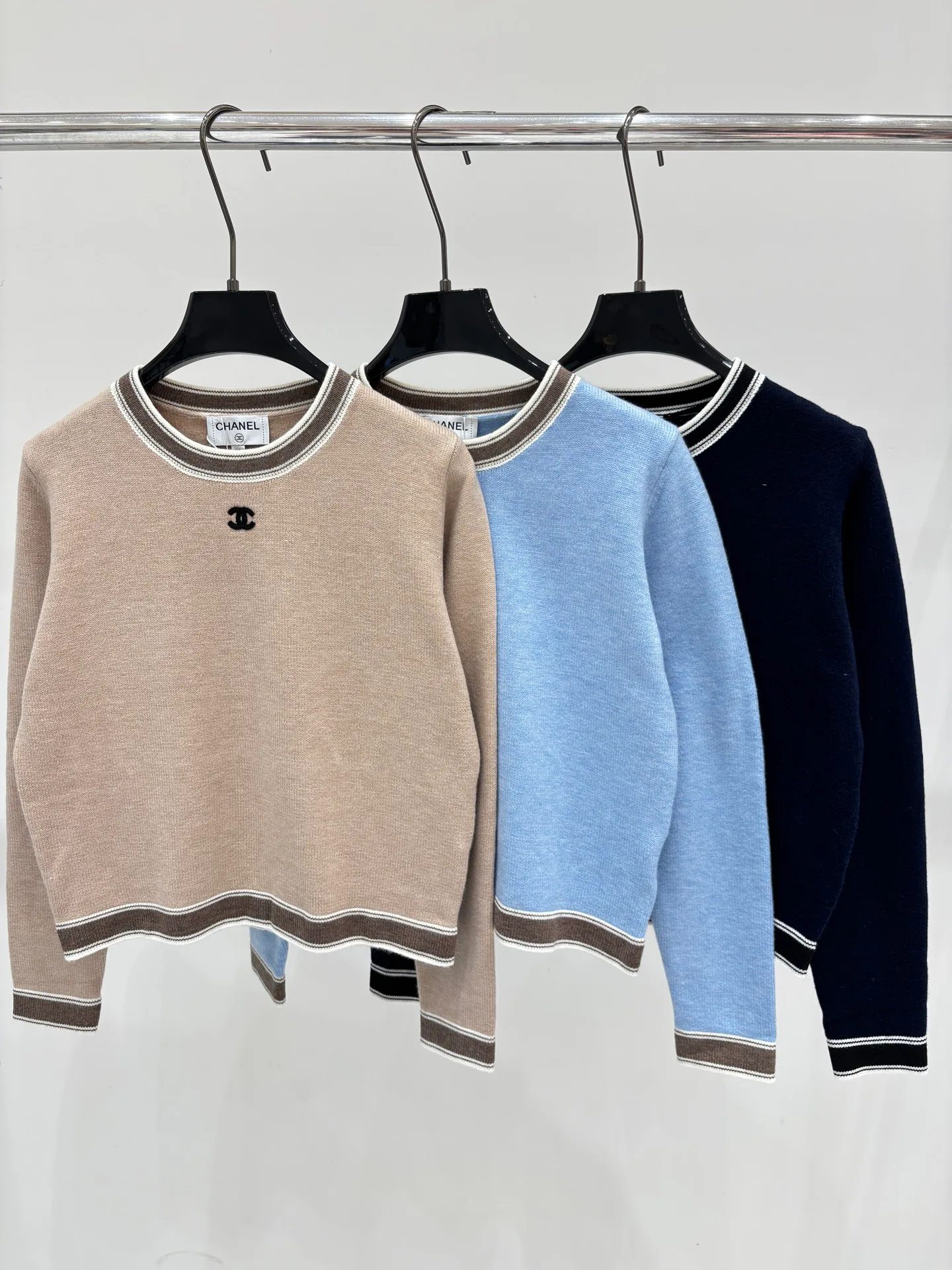 Women's Jumpers And Sweaters CHANEL 17914033
