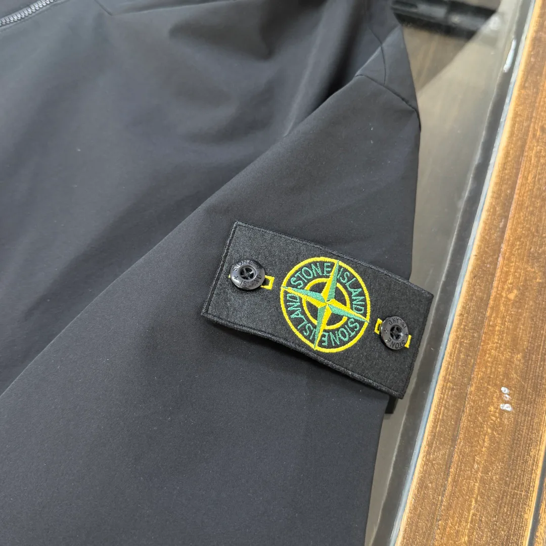 Men's Jackets And Down Jackets STONE ISLAND 17498085