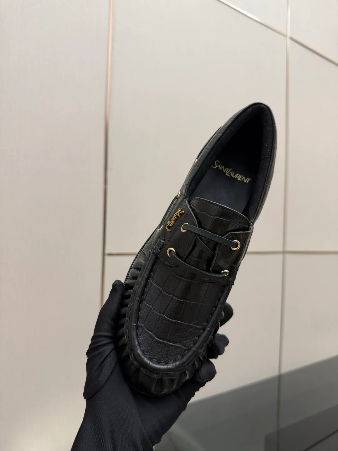 Women's Loafers And Moccasins SAINT LAURENT 17816911