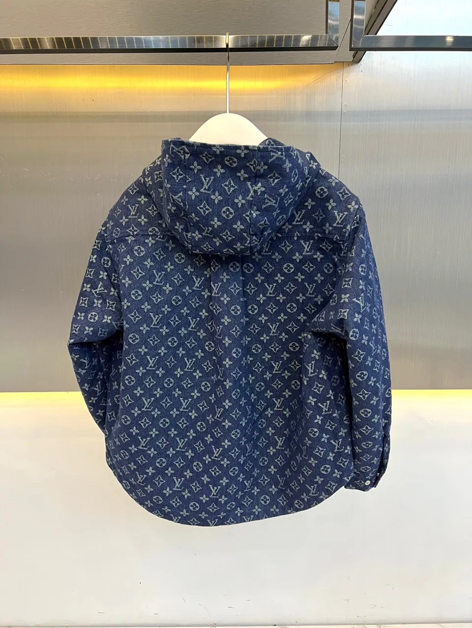 Men's Jackets And Down Jackets LOUIS VUITTON 18416751