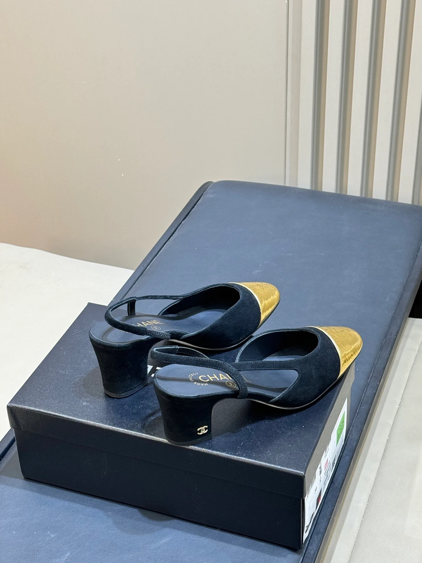 Women's Heels CHANEL 18073621