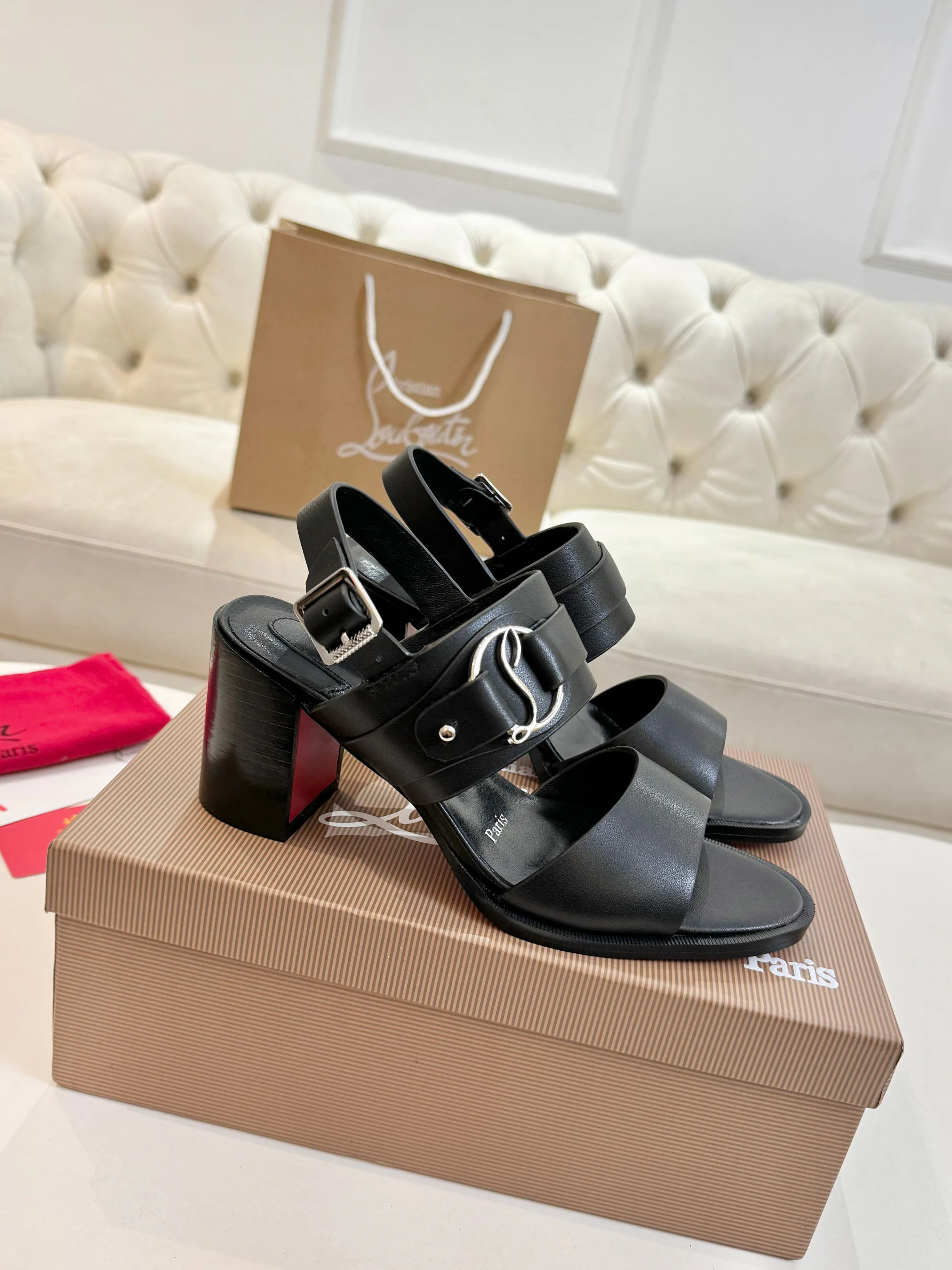 Women's Open-Toe Sandals CHRISTIAN LOUBOUTIN 17038135