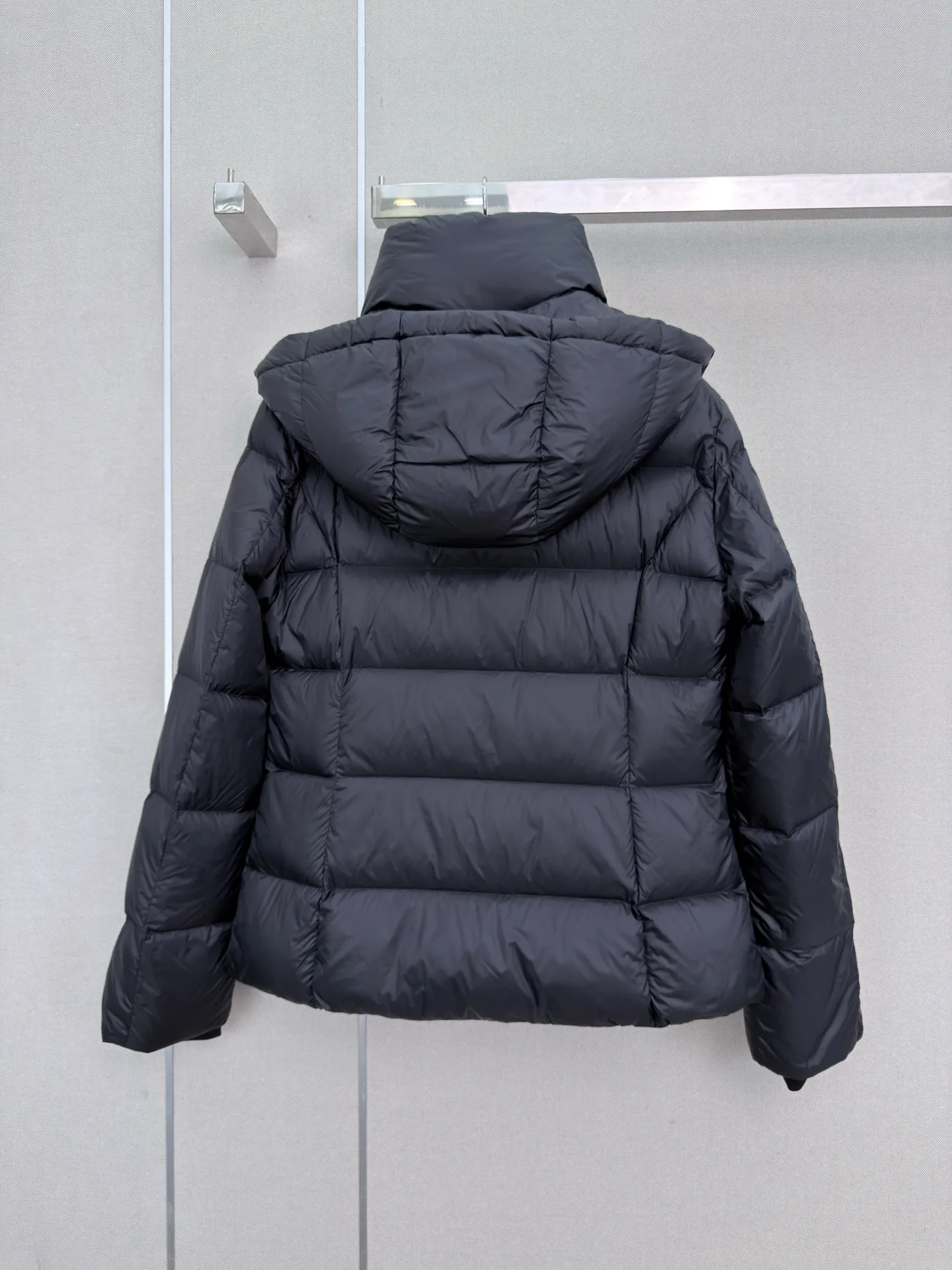 Women's Jackets And Down Jackets PRADA 18185814