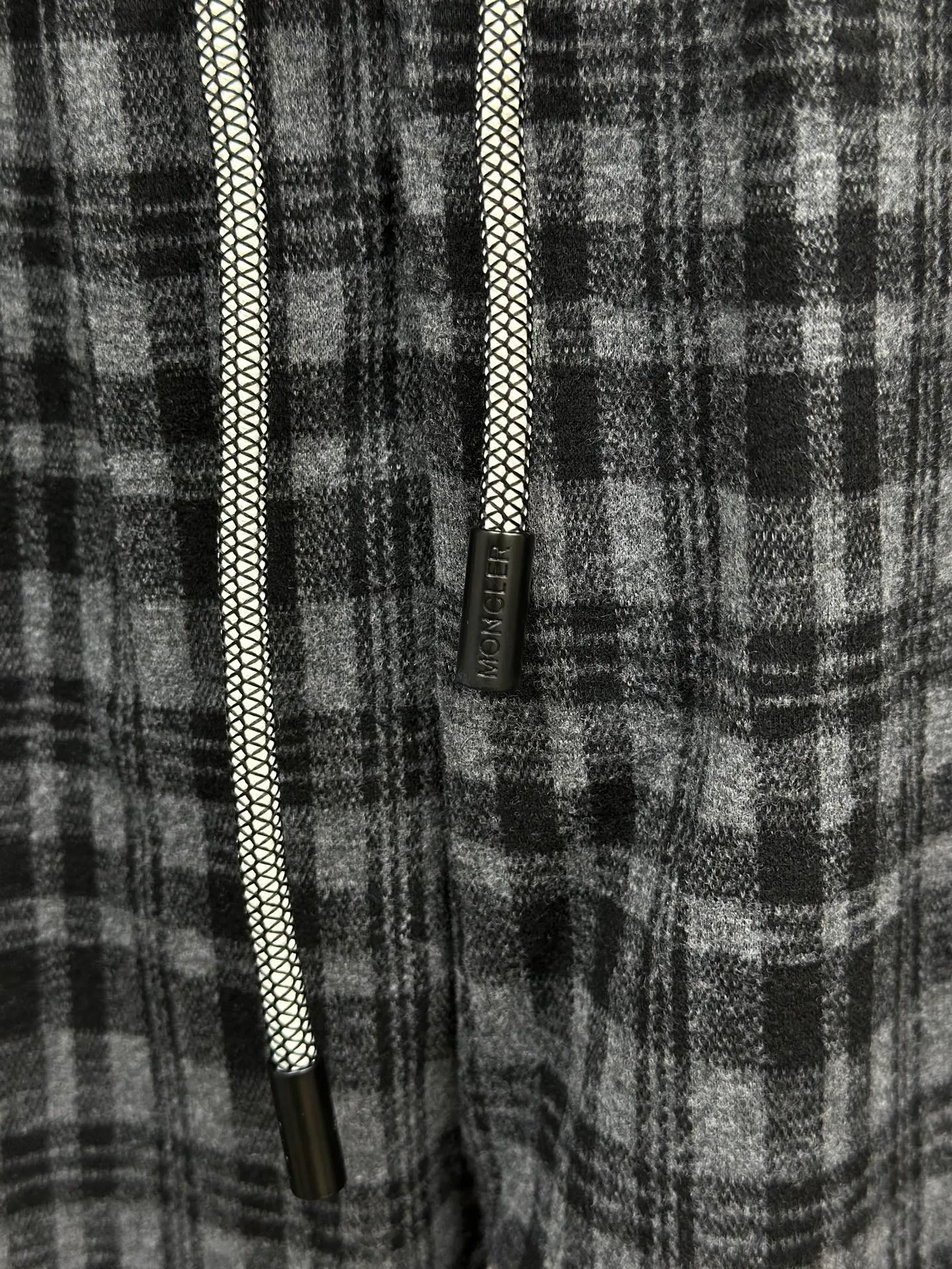 Брюки Мужские Moncler 18566803